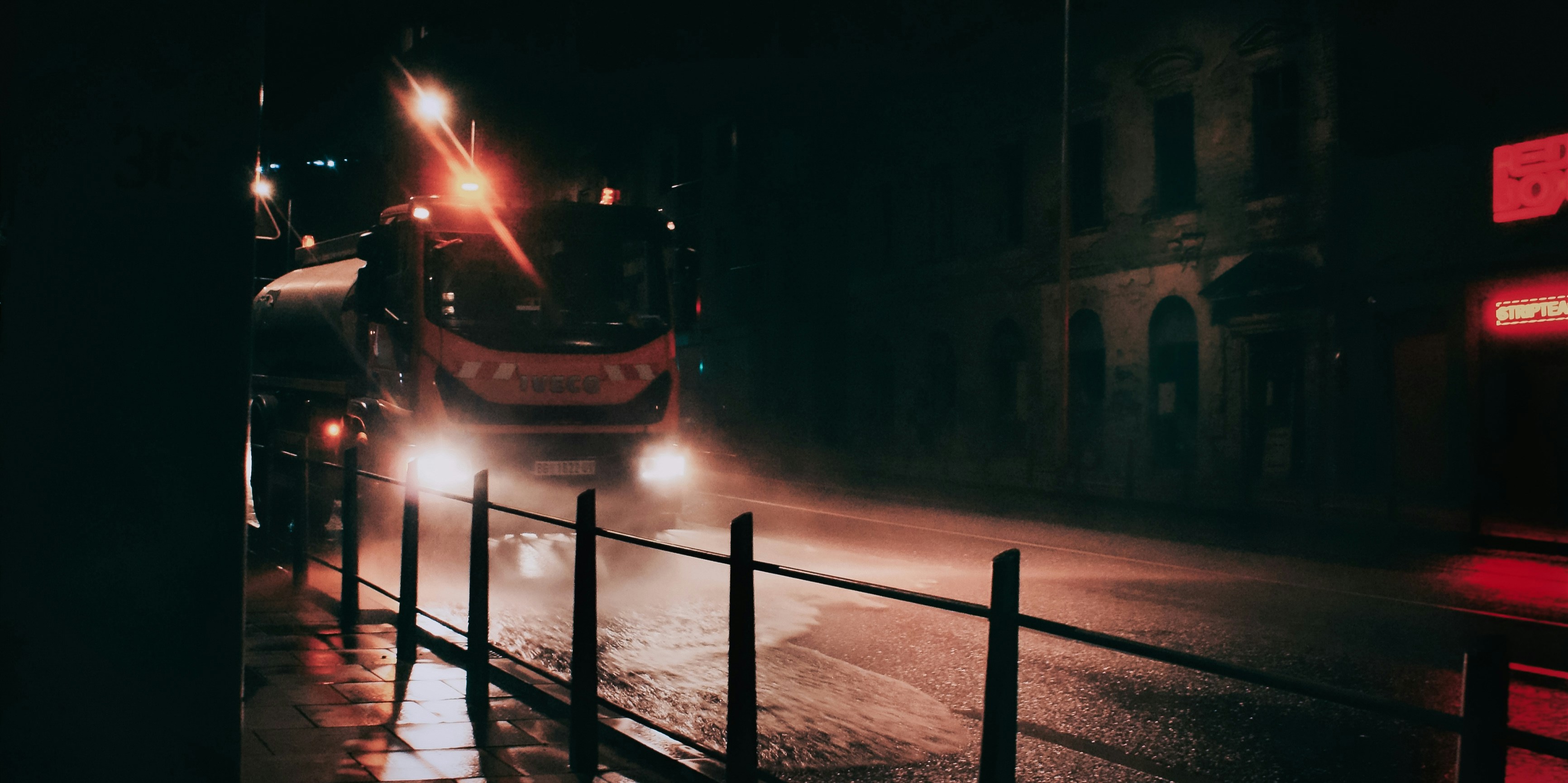 Photo by burakberkay