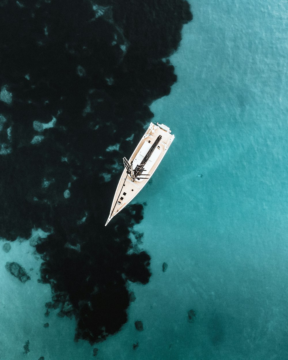 Un navire dans l’eau