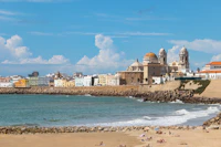 Best Outdoor Seating Restaurants in Cadiz for Dining Under Open Skies