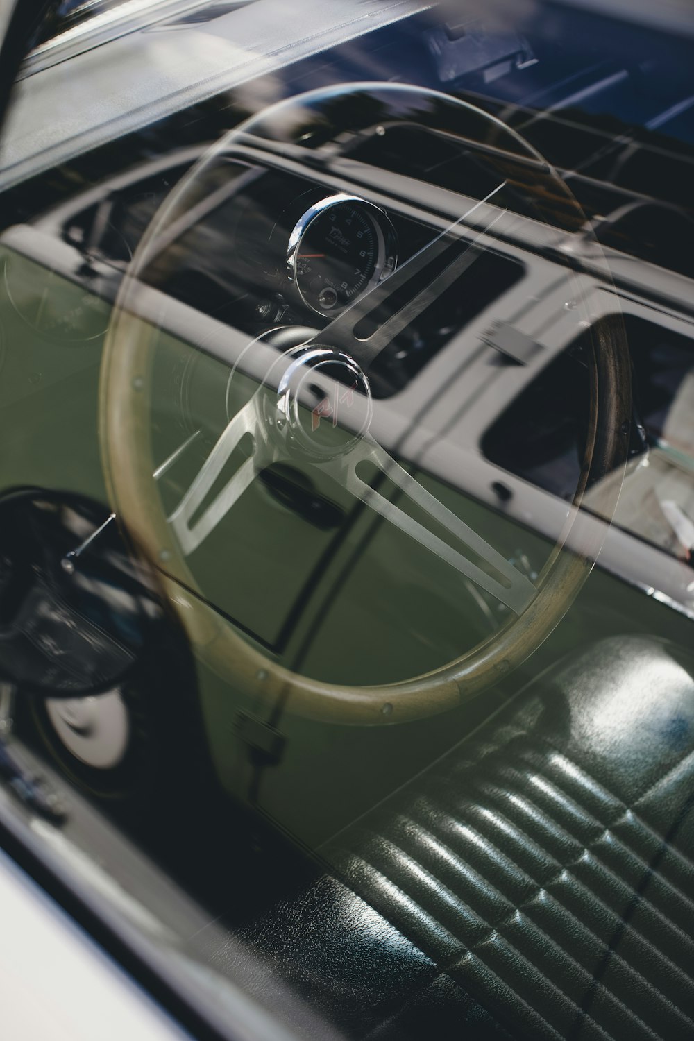 a close up of a car's steering wheel