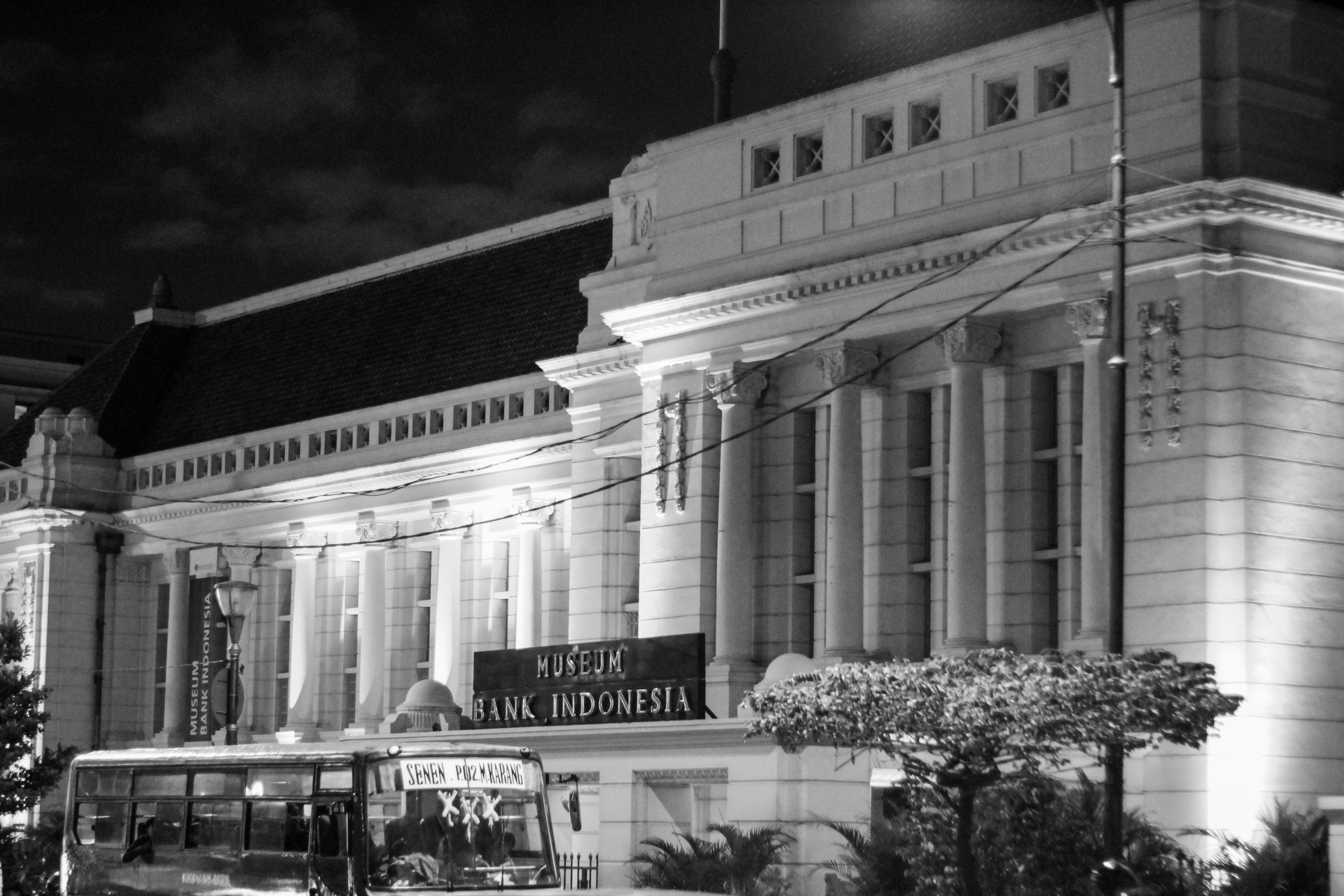 Jakarta’s Old Town After Dark: How Night Lights Reveal a Different Side of Batavia’s Heritage