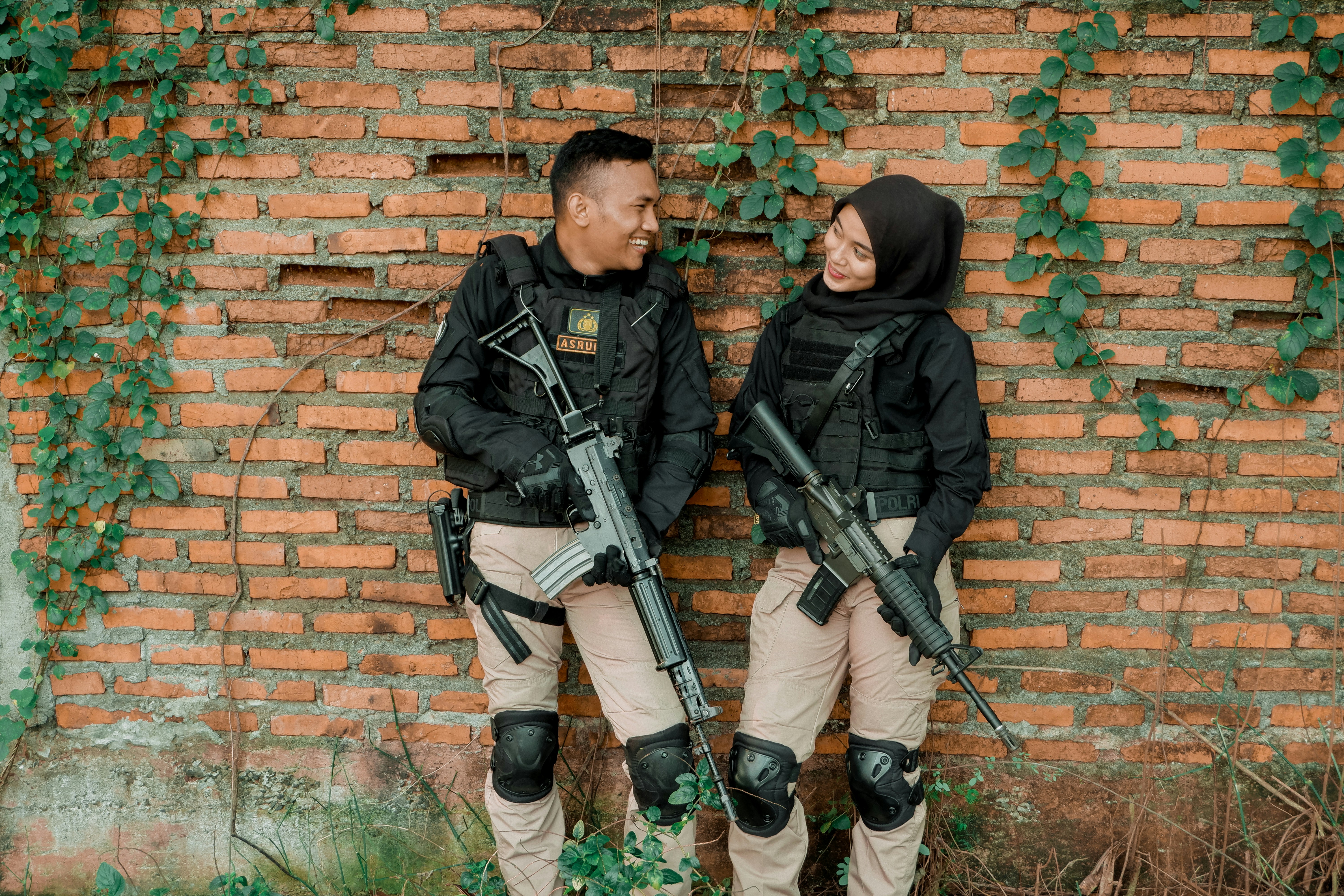 Zwei Männer in Uniform