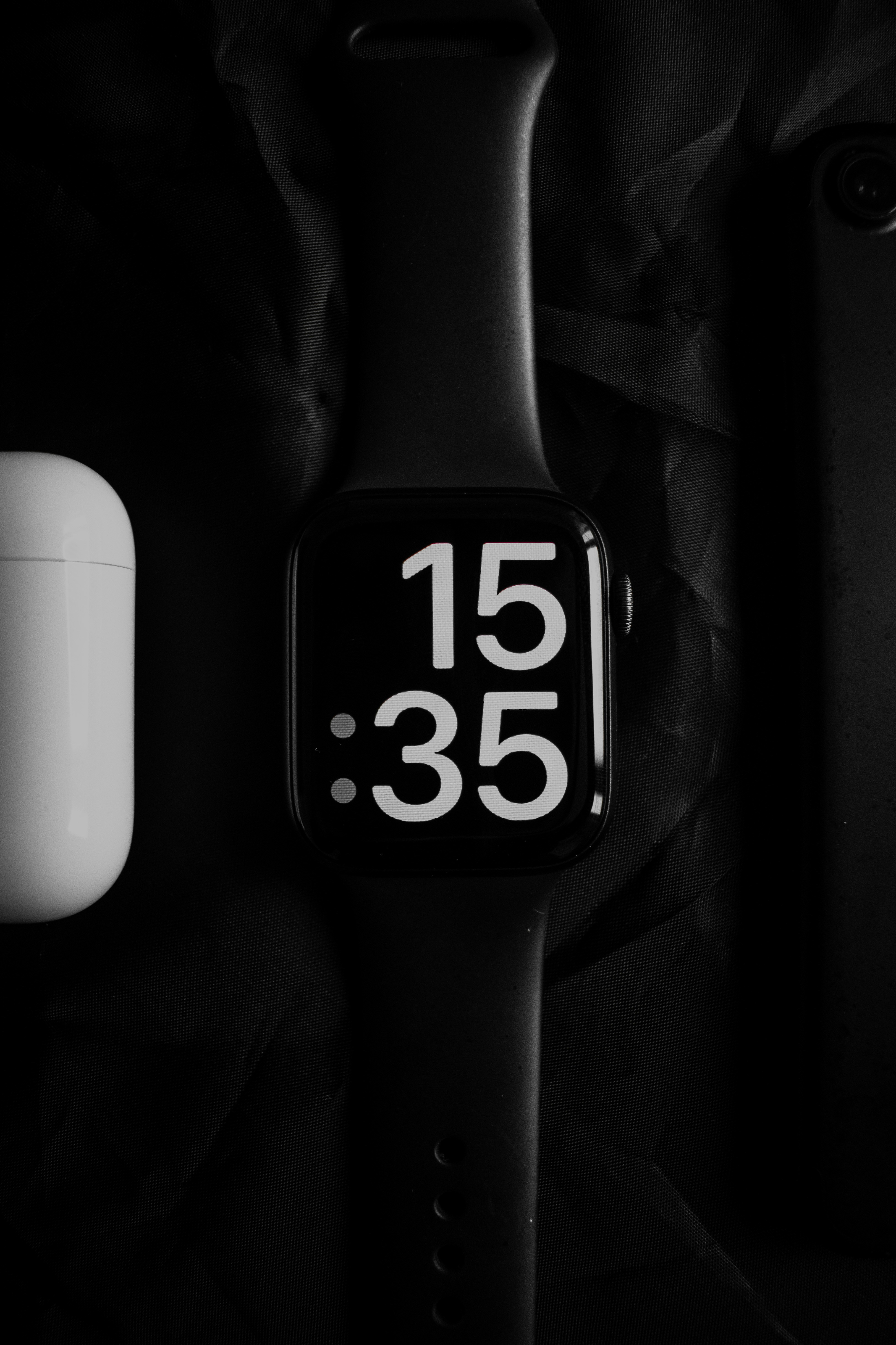 A black and white stopwatch photo Free Grey Image on Unsplash