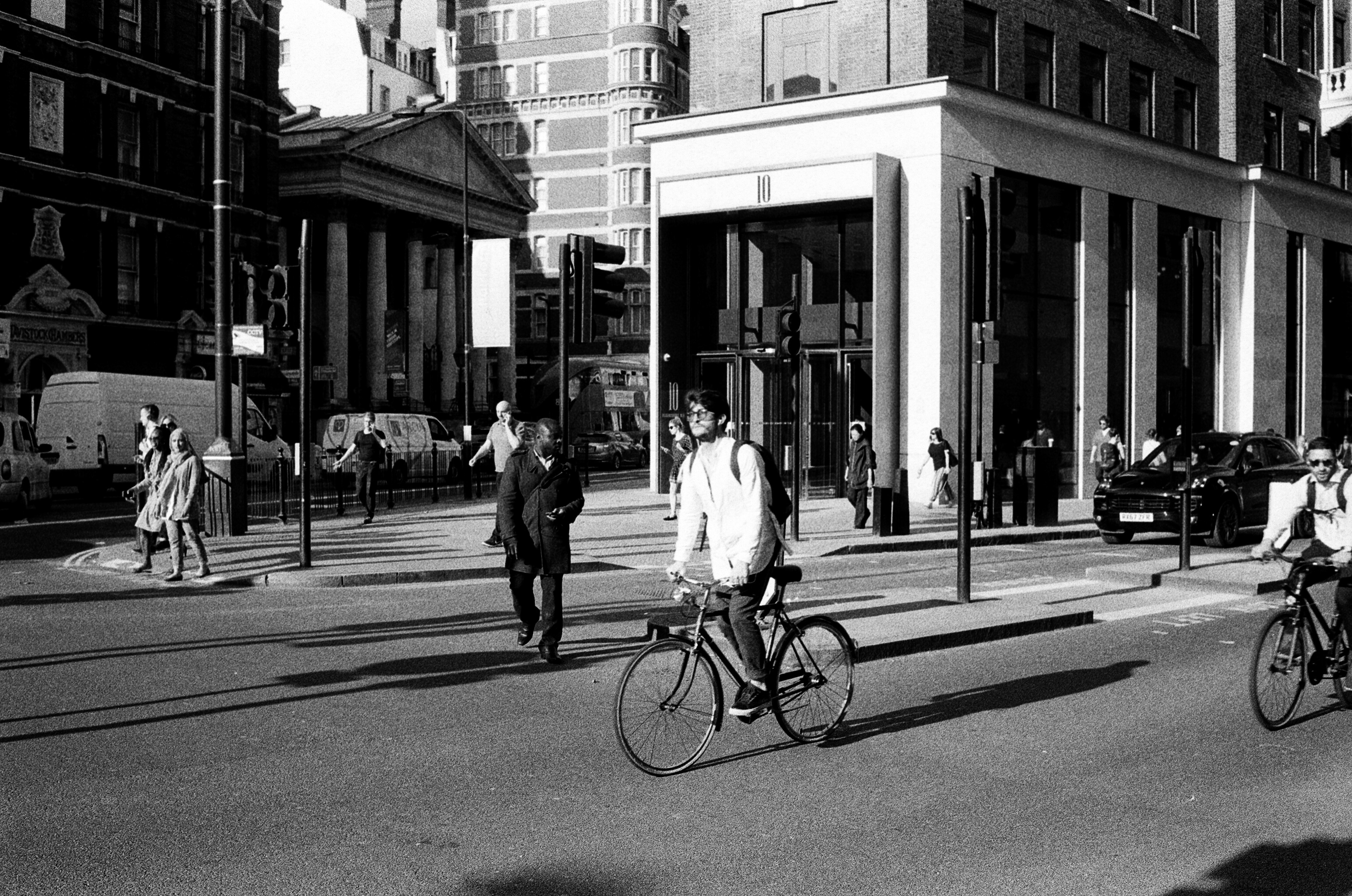 Photo by mettyunuabona