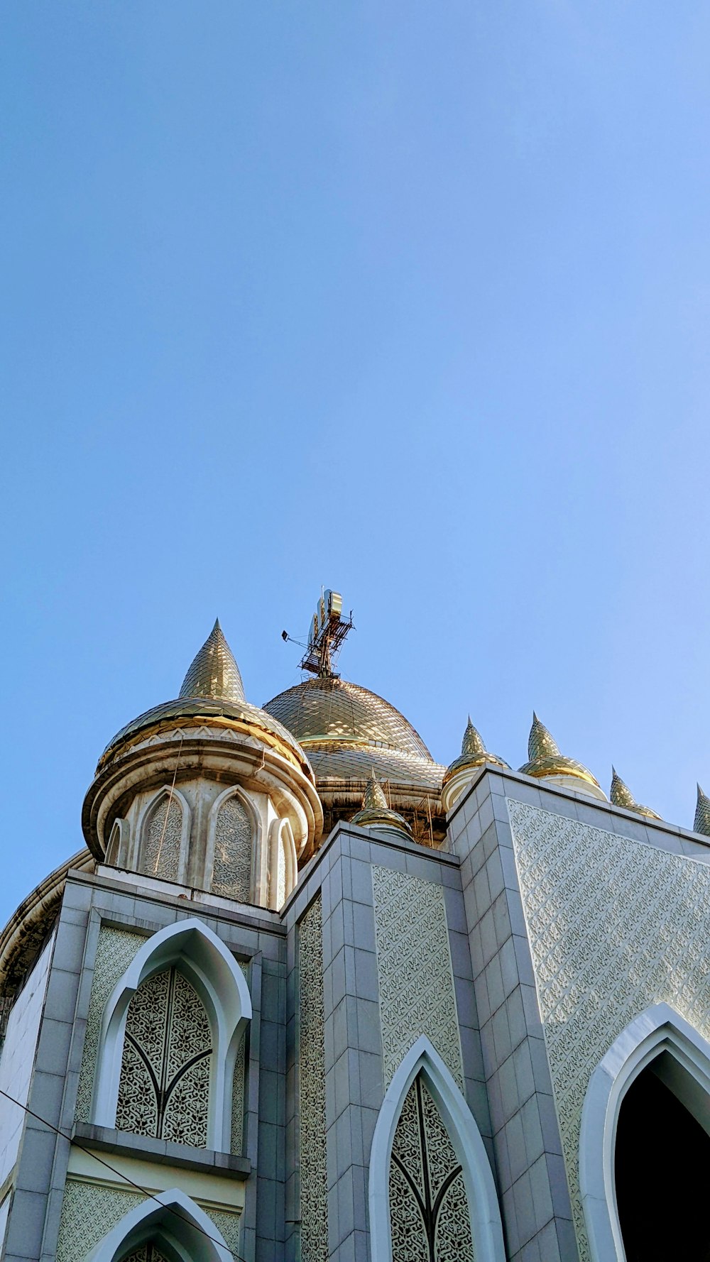 a building with a domed roof