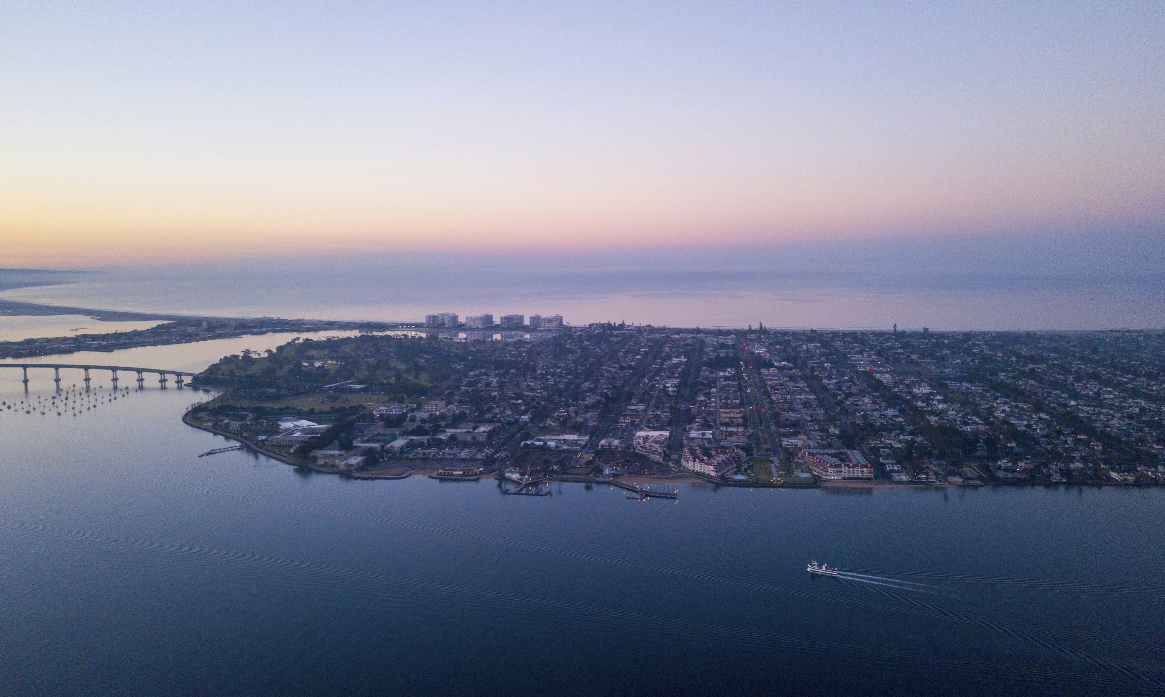 Photo by leo_visions_