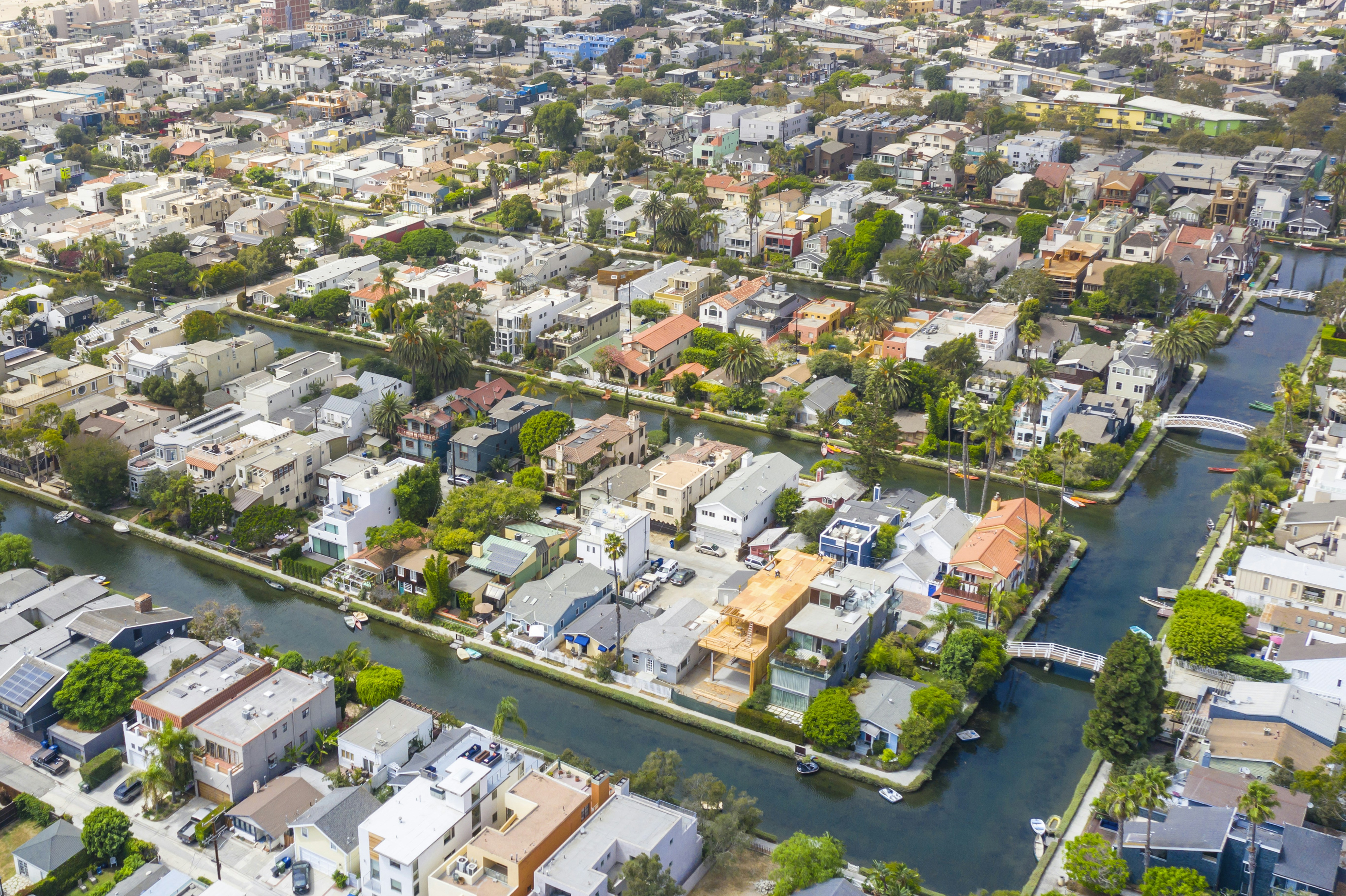 Photo by leo_visions_