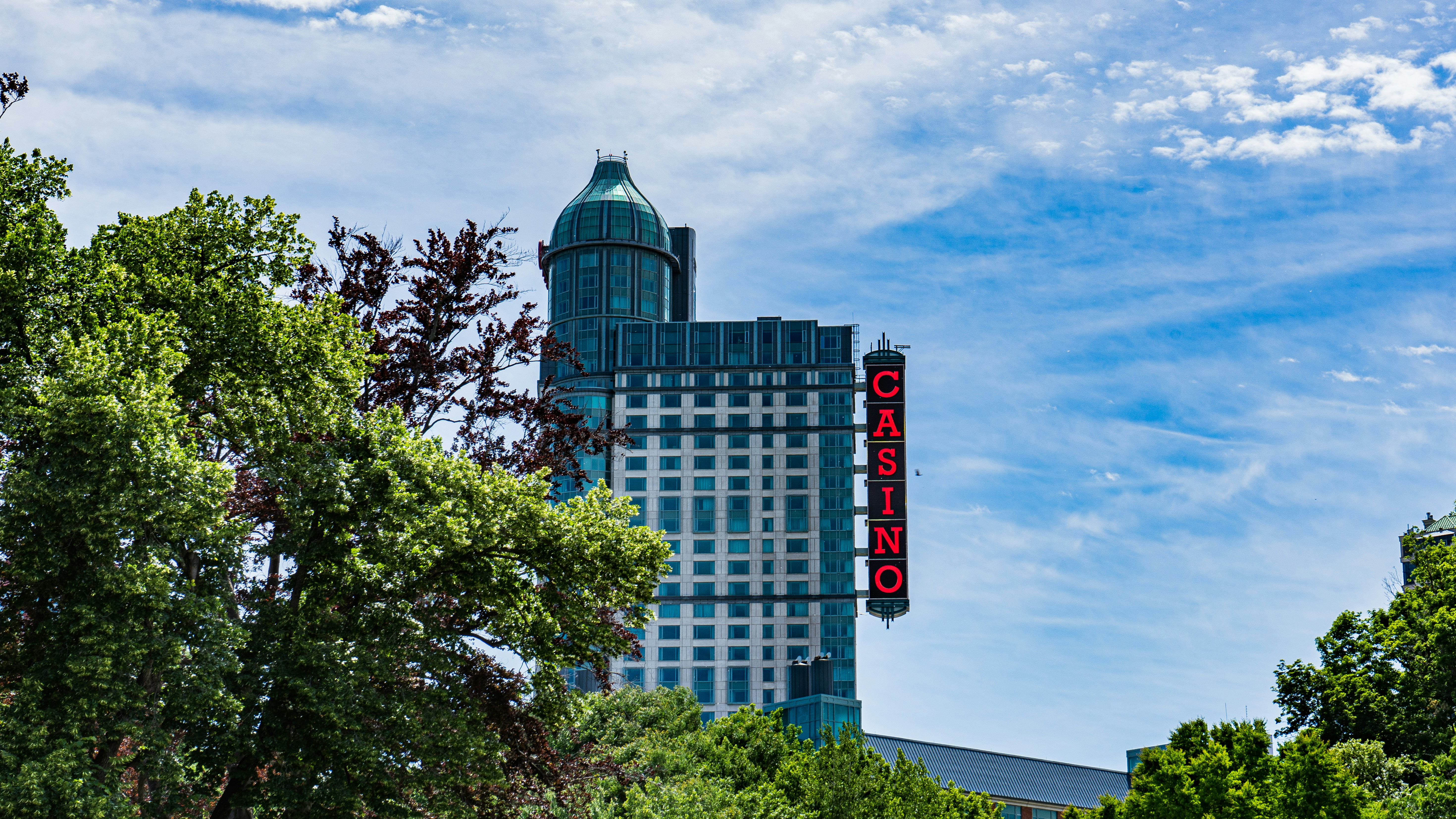 Stifel Maintains Hold on Monarch Casino & Resort, Raises Price Target to $97