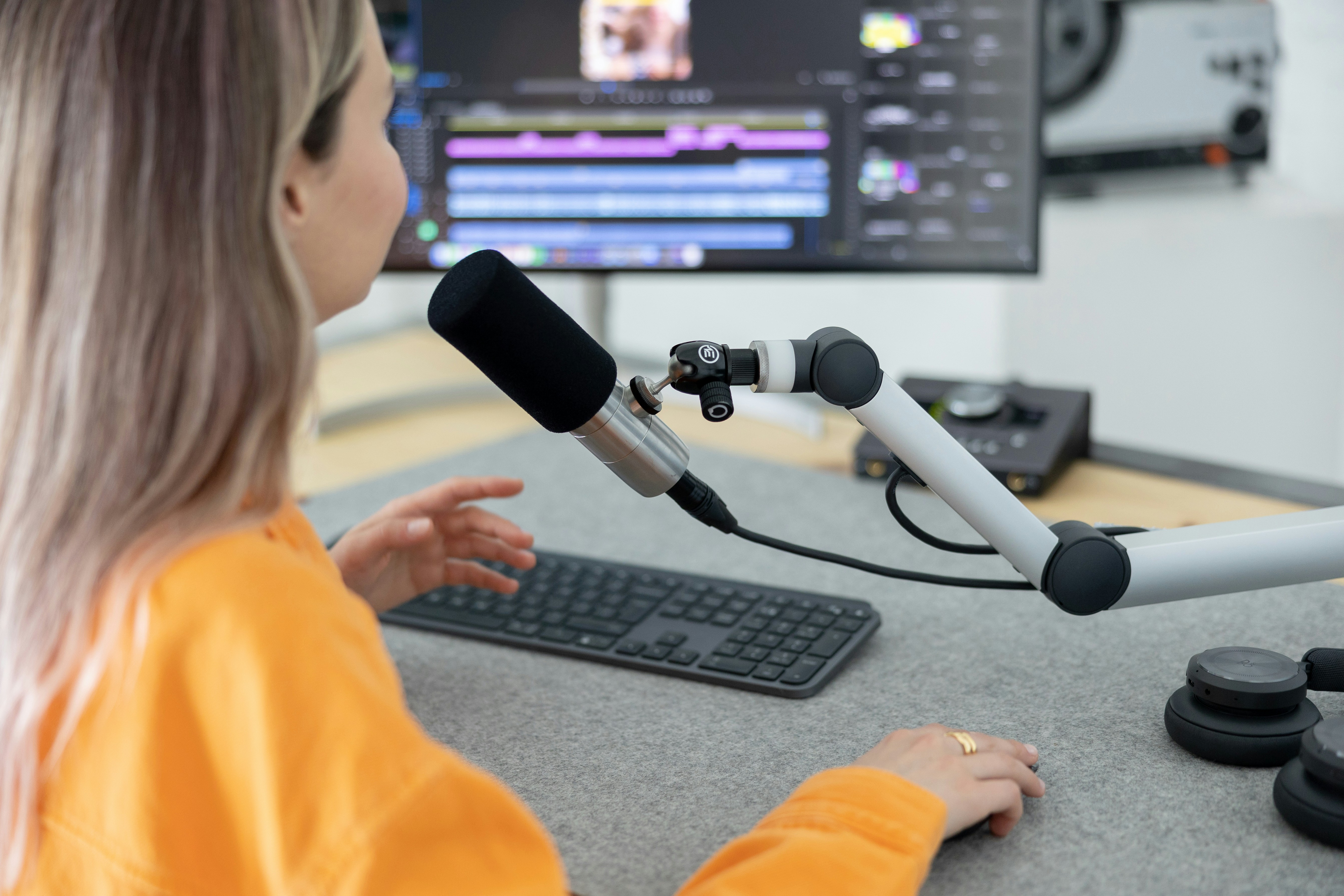 Earthworks Audio - EHTOS - XLR microphone used for zoom meetings, streaming, and chatting with friends.