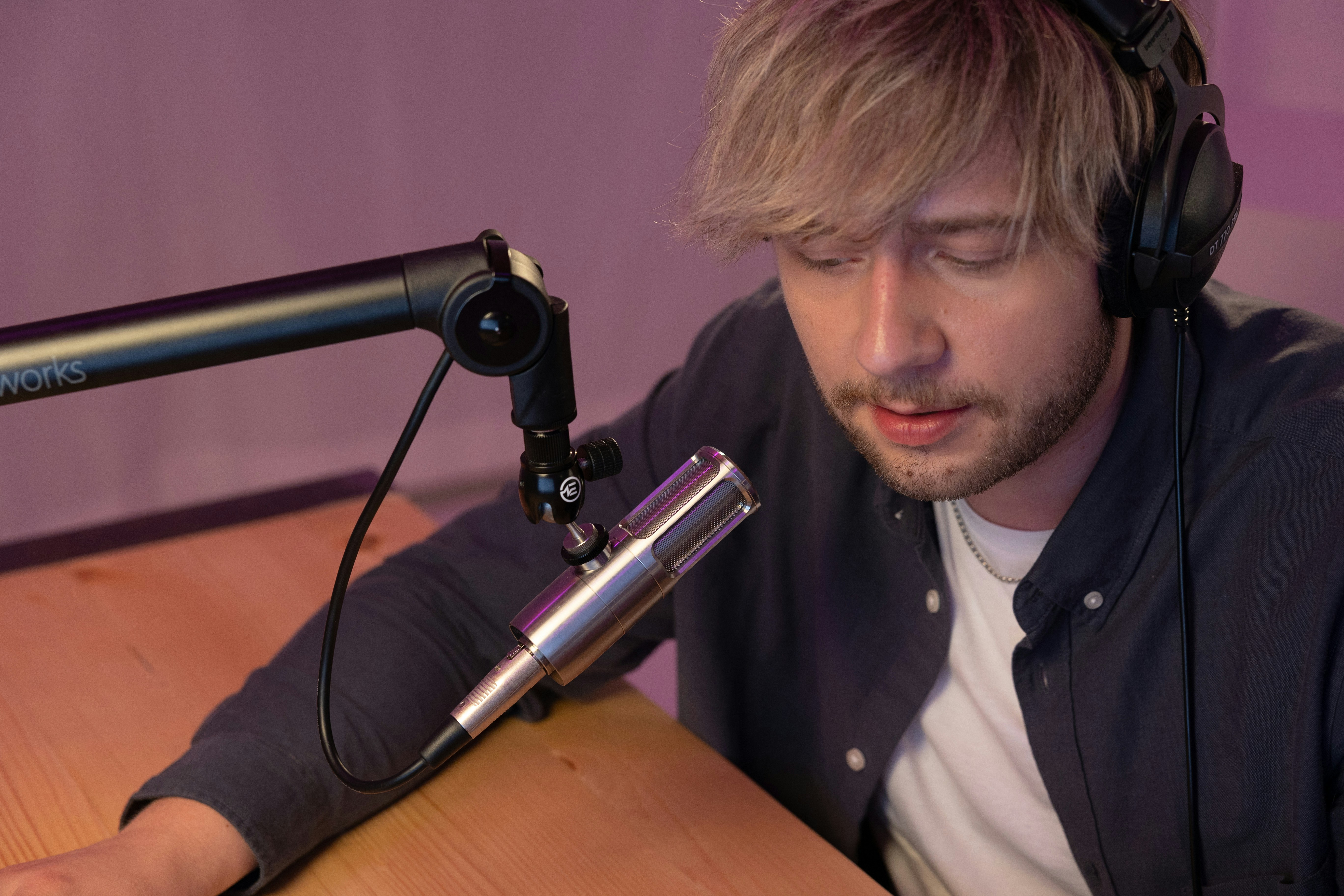Earthworks Audio - ICON PRO - XLR microphone used for gaming streaming, and chatting with friends.