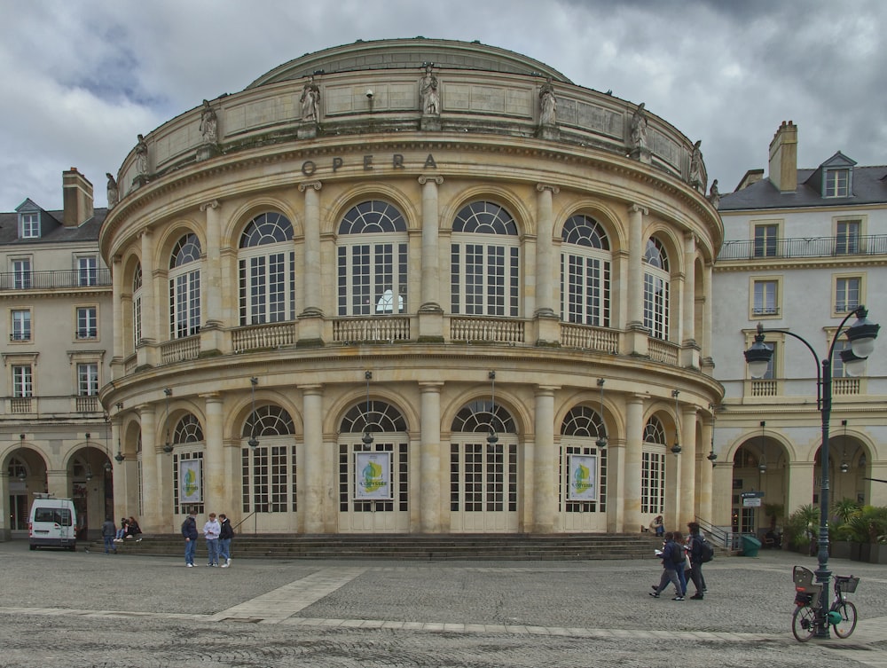 a large building with many windows