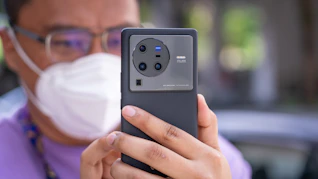 a person holding a cell phone