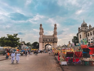 Nearby landmarks including Palladam Taluk office and local markets.