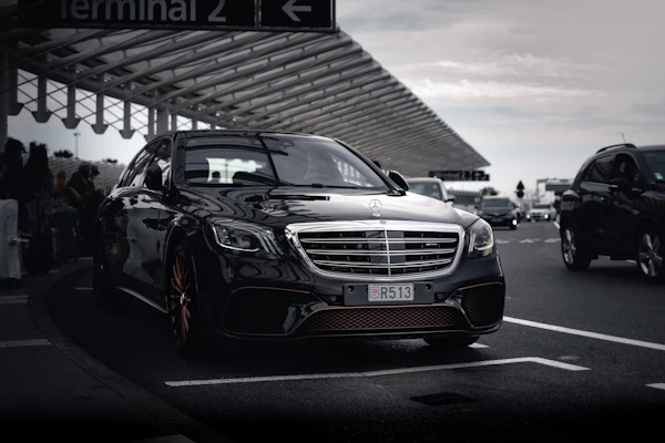 Black car luxury chauffeur service
