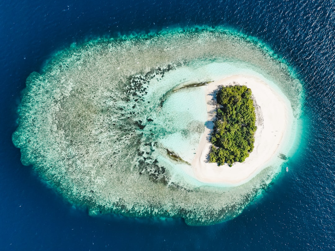 a small island with a small island, Islet