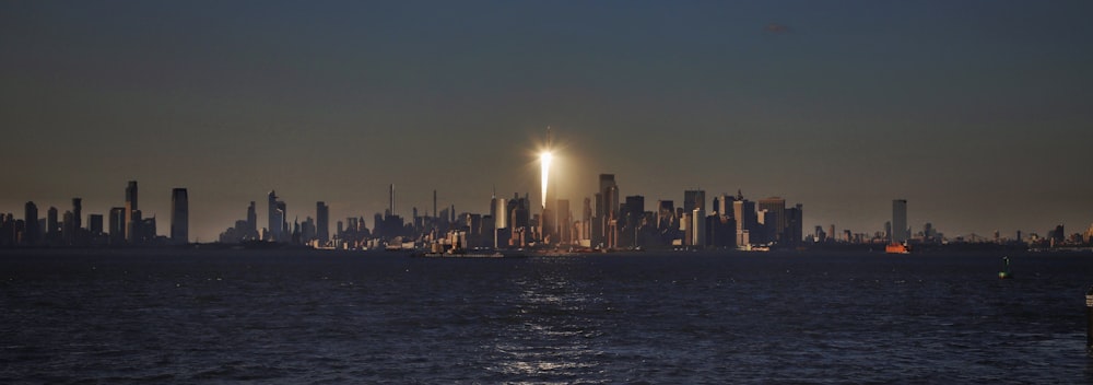 a city skyline at night