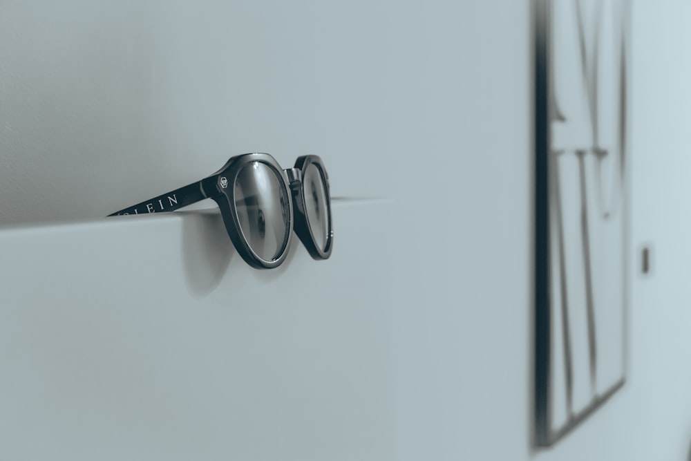 a pair of scissors on a wall