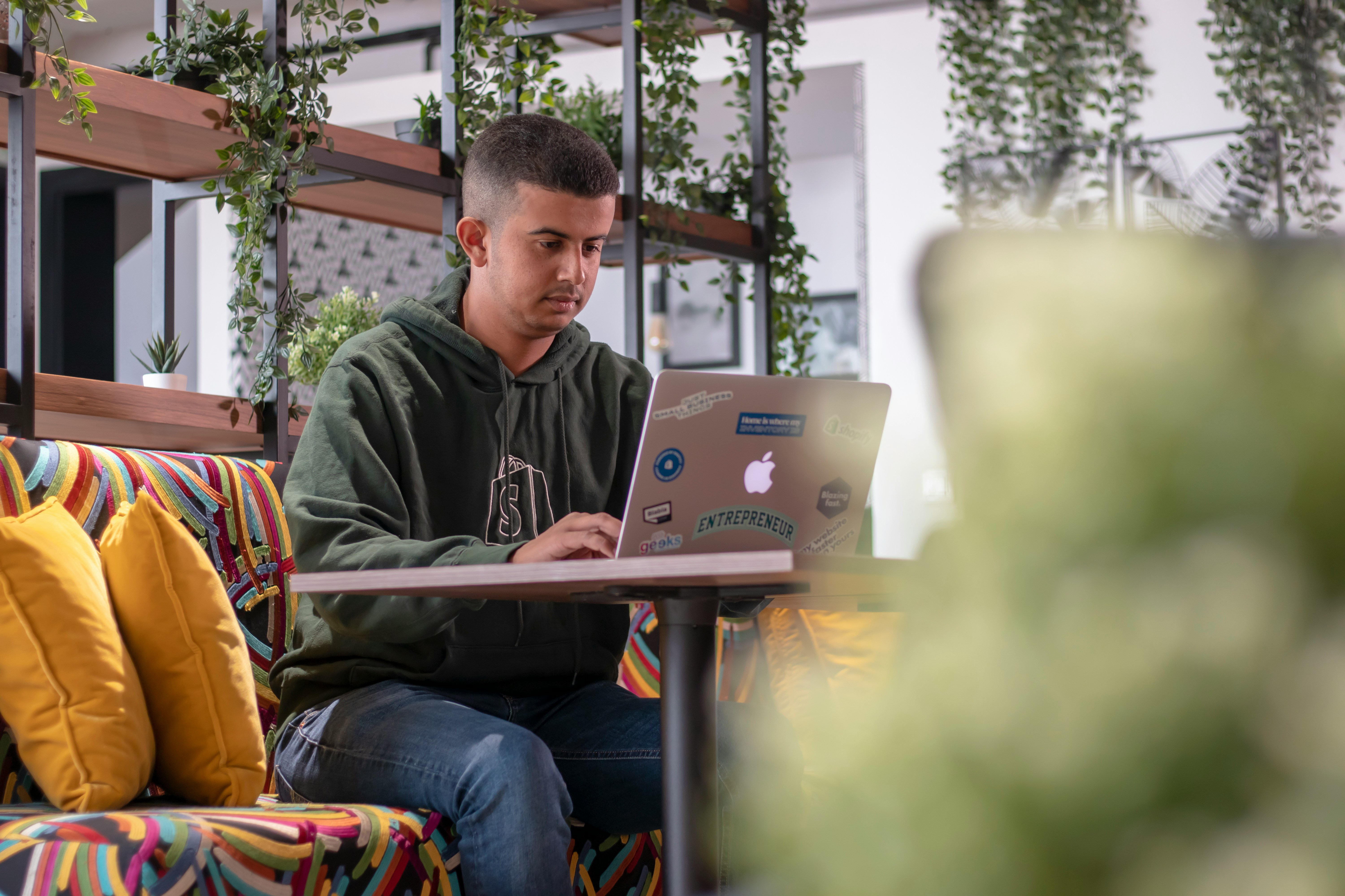 Remote Work and the Indian e-Visa: What US Digital Nomads Must Understand Before They Go