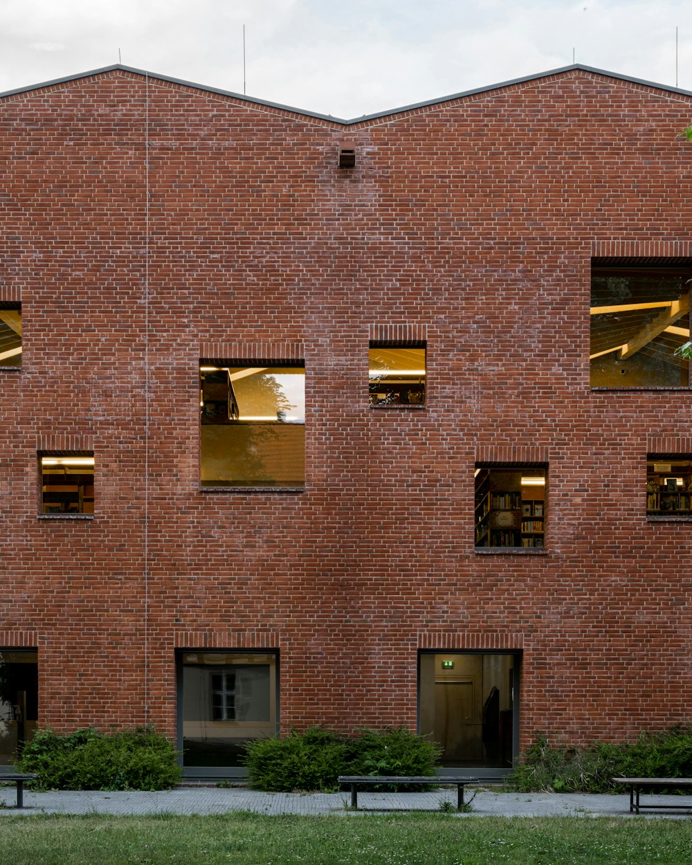 a brick building with windows