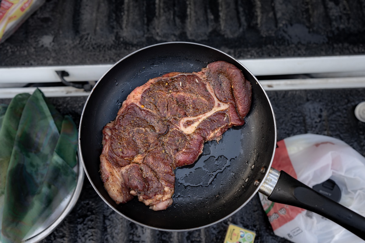 Why Does My Steak Turn Gray Instead of Brown in the Pan?