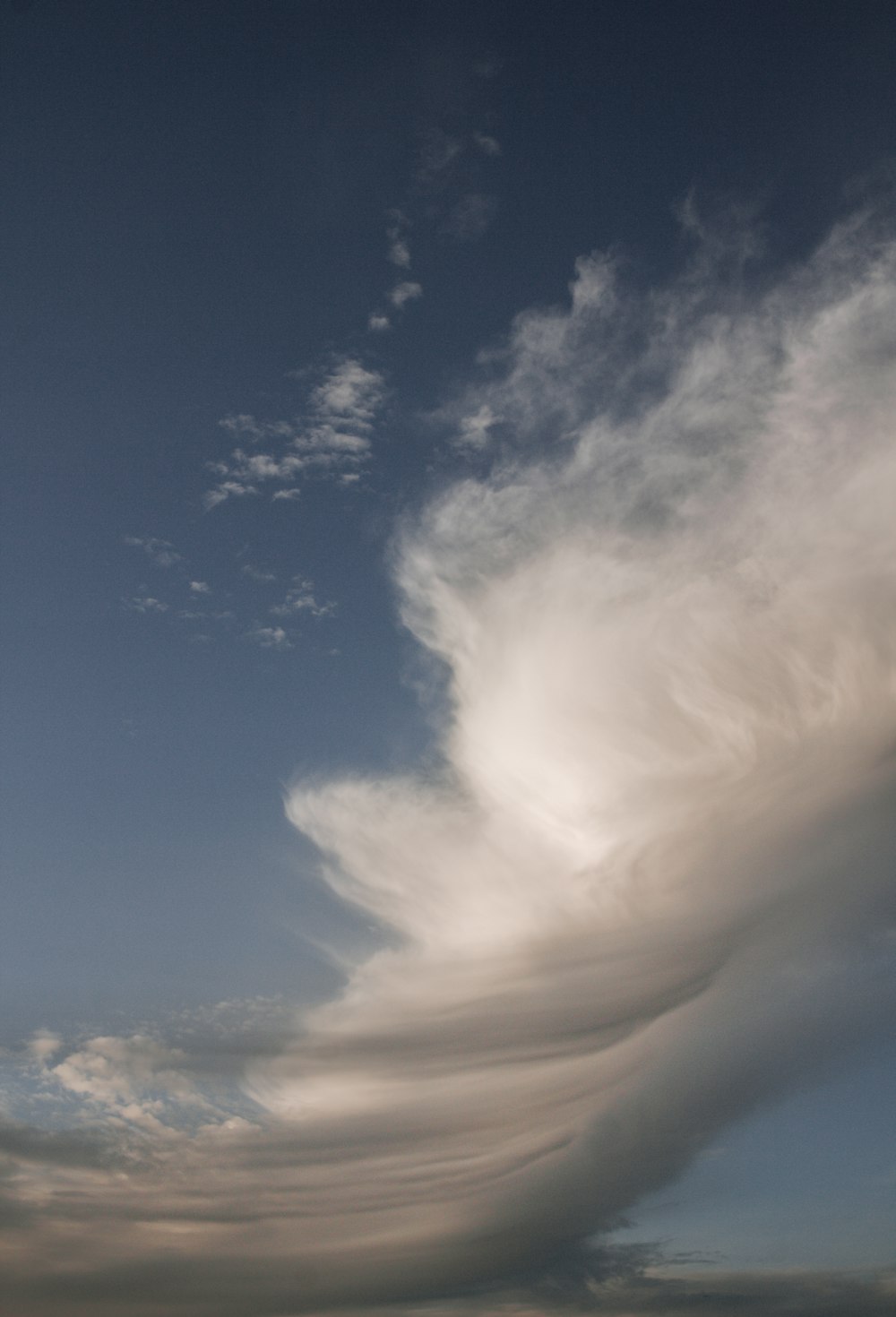 a large cloud in the sky