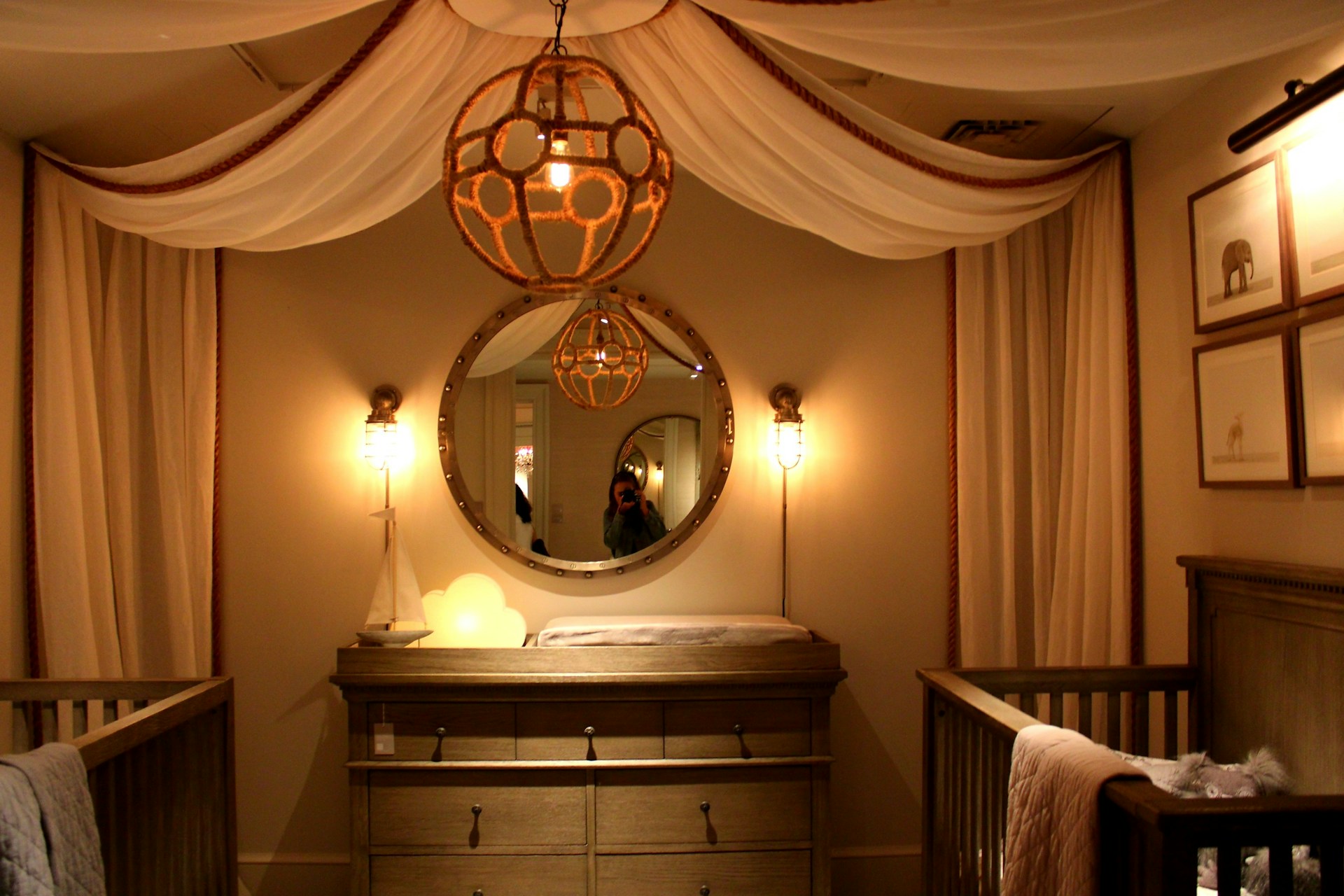 black and white bed linen