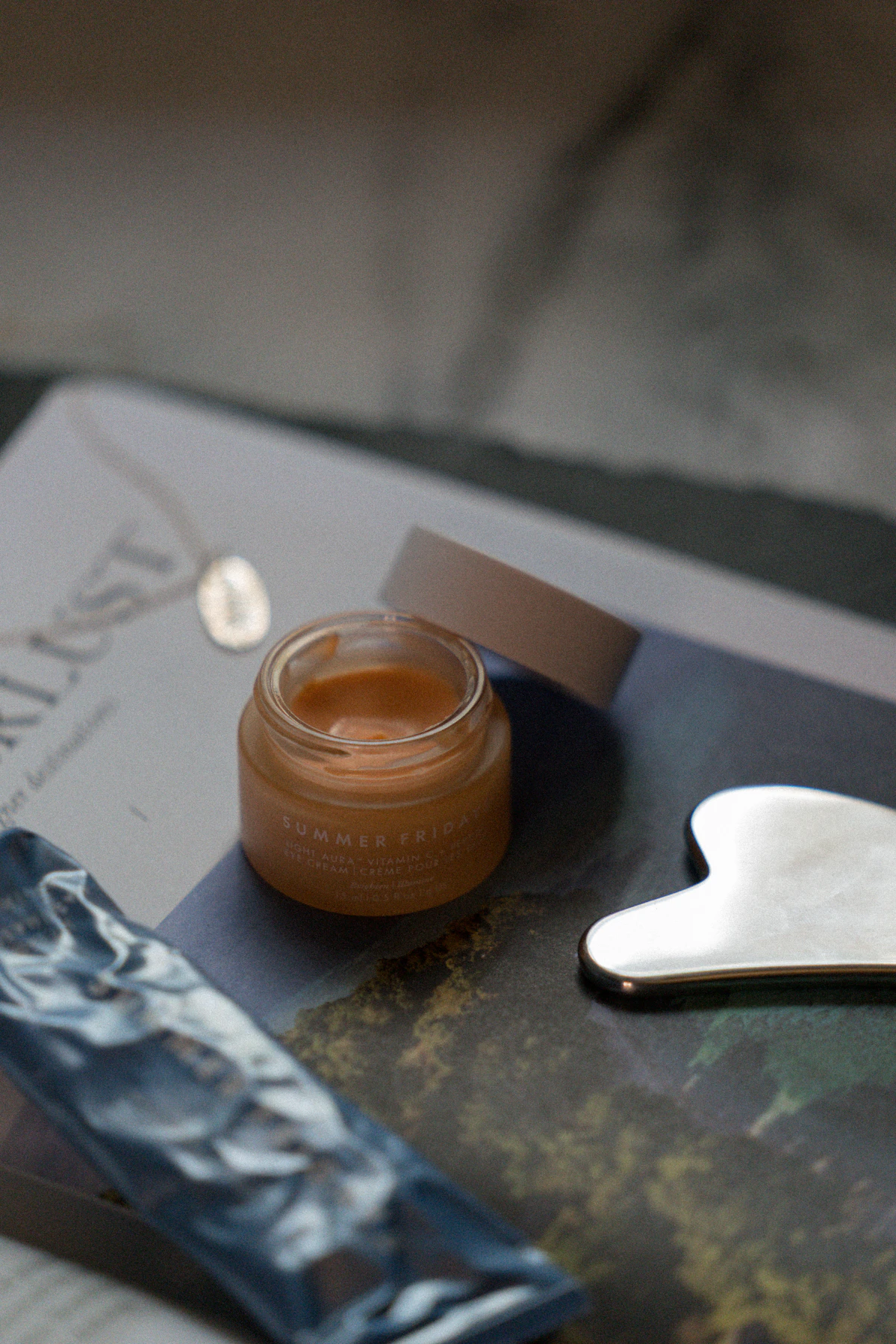 Productos de skincare preparados para una primera visita