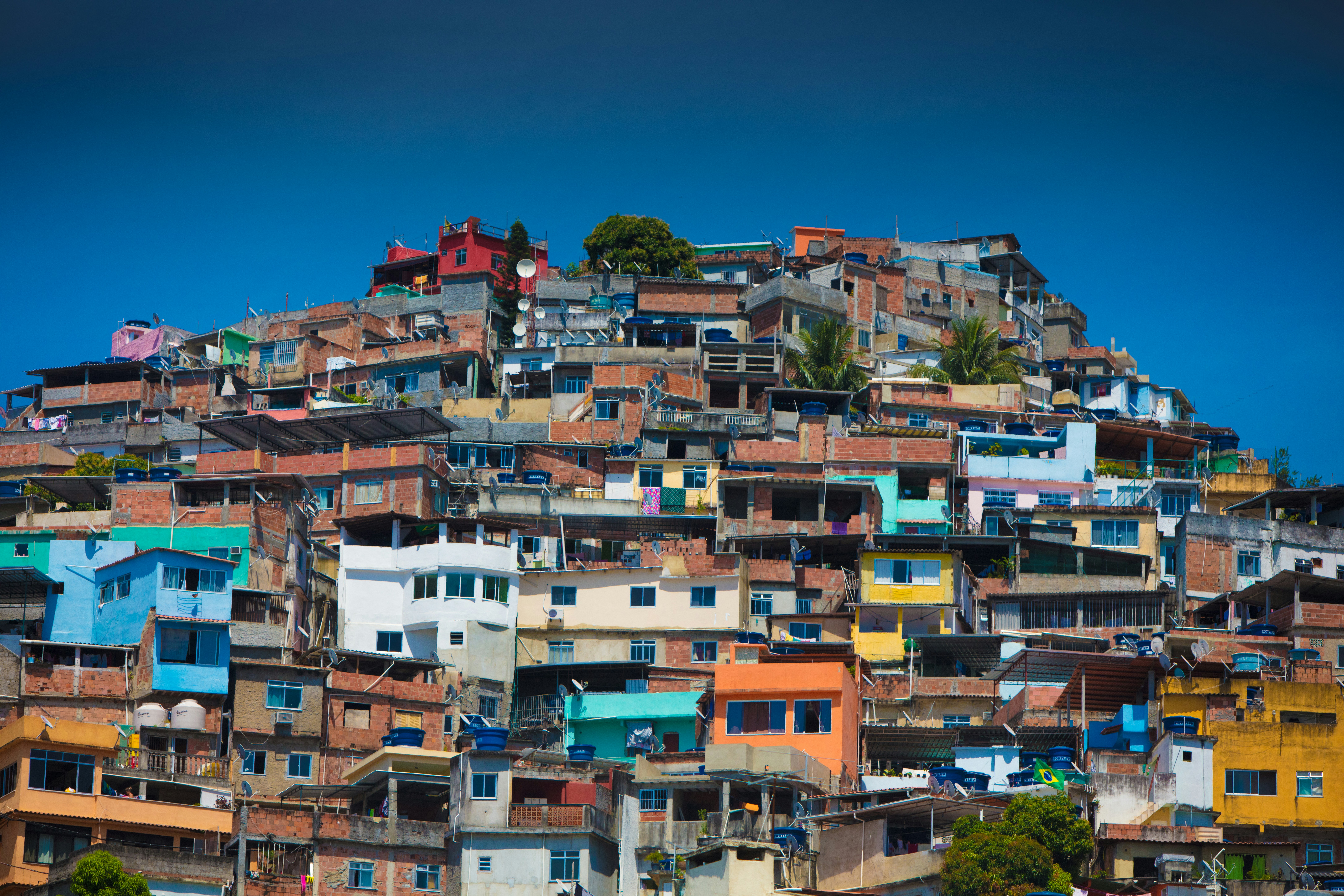 a hillside with many buildings