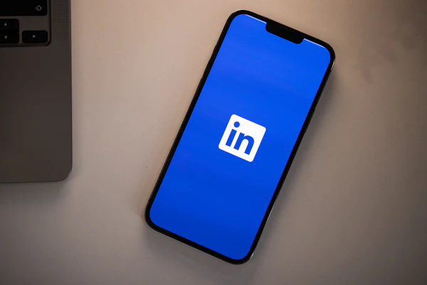 How to Optimize Your LinkedIn Profile to Attract IT Recruiters