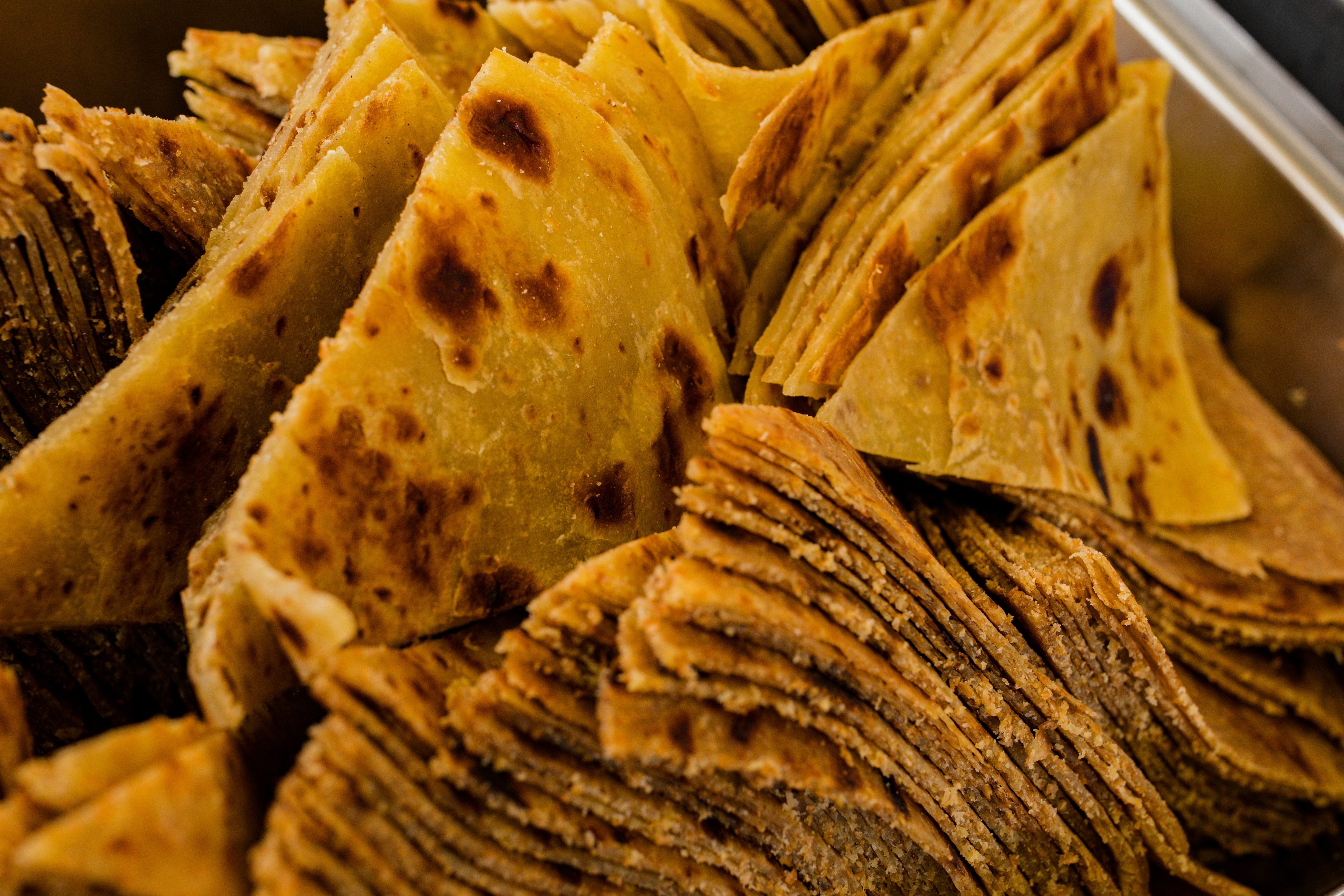 Katmer Nasıl Pişirilir: Tavada mı Fırında mı?