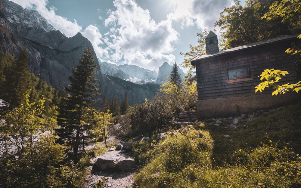 a house in the mountains