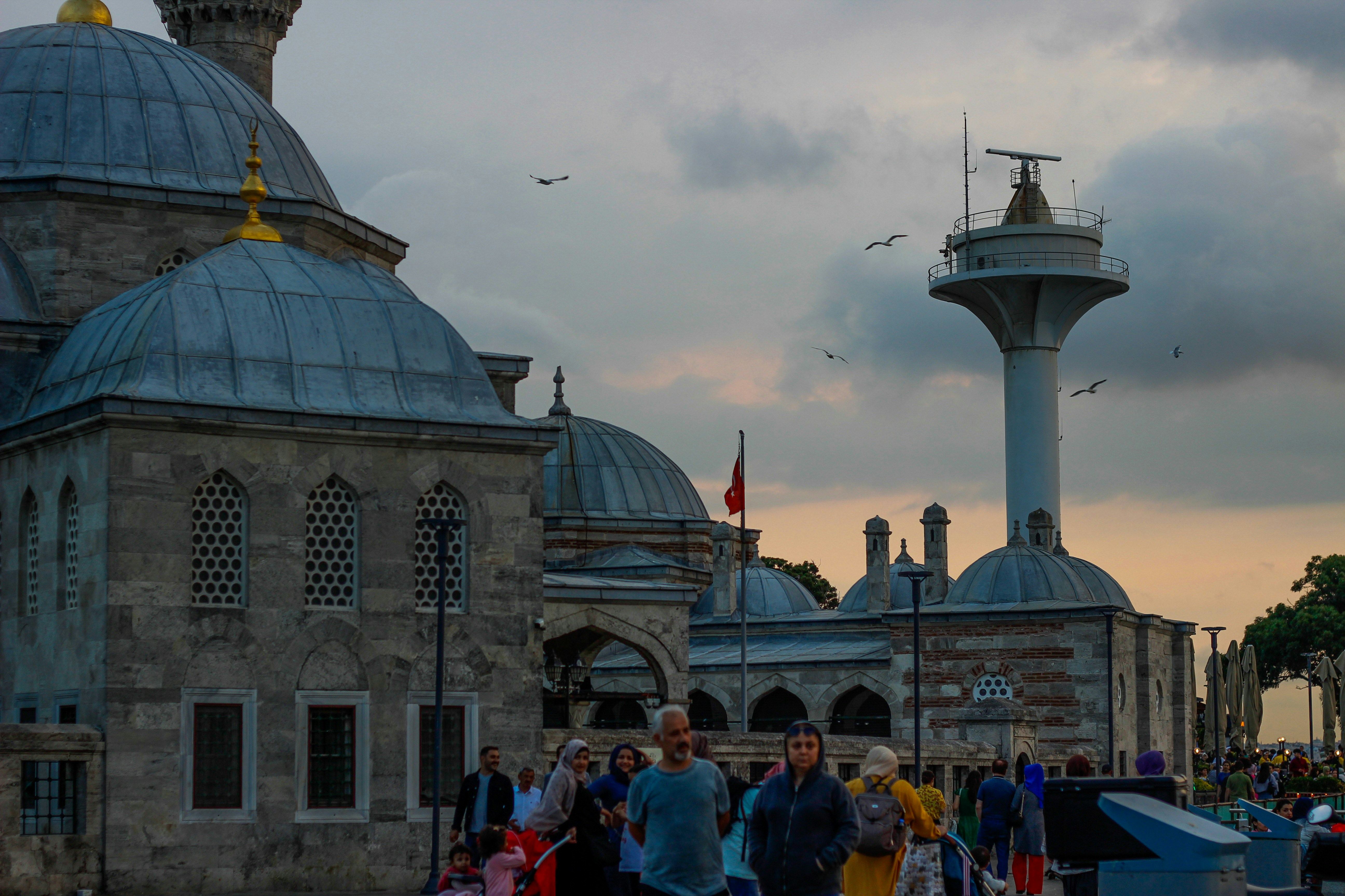 Haşım Baba açık türbesi