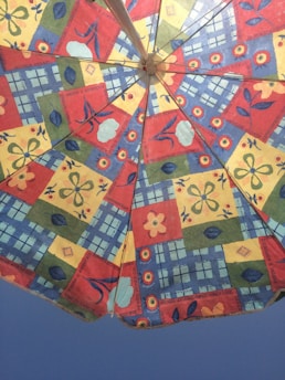 A stylish men's umbrella with a classic design.