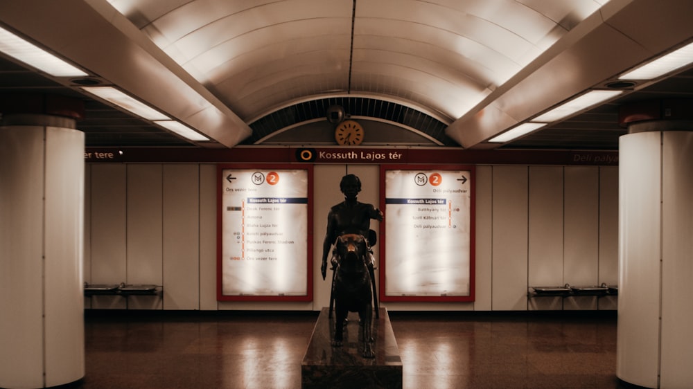 a statue in a large room