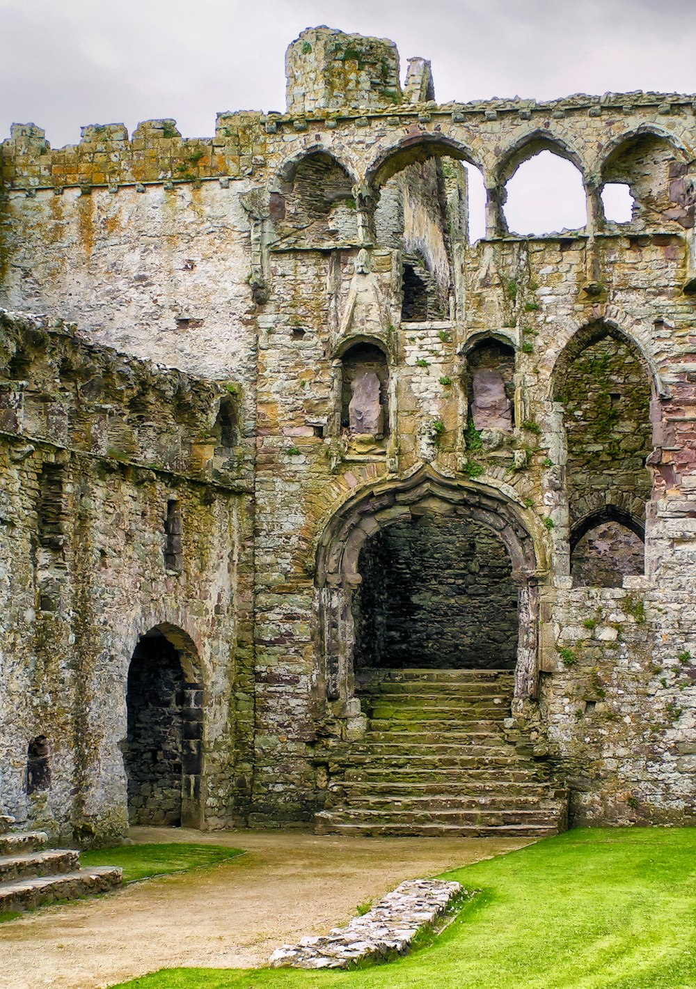 an old stone building