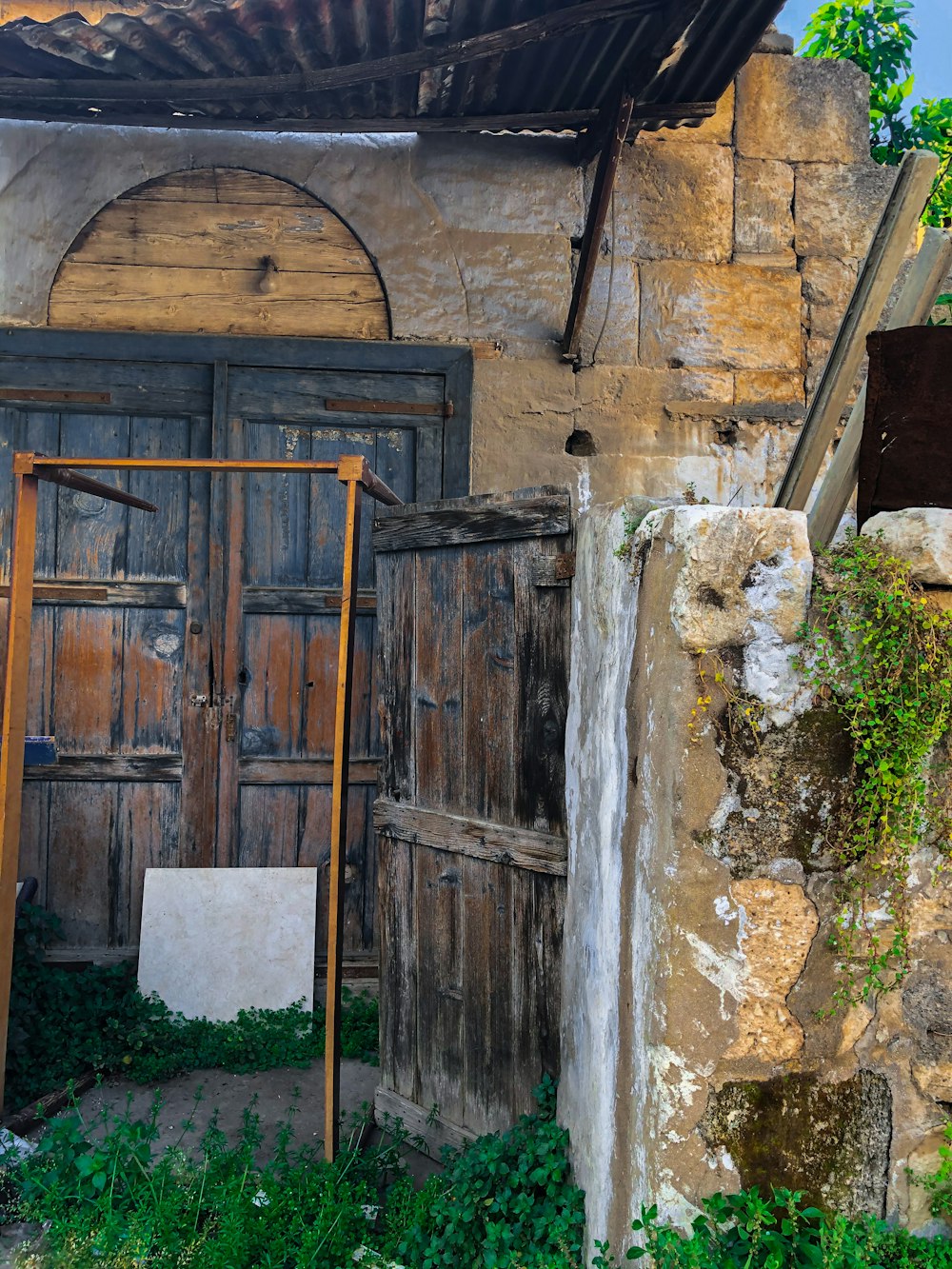 a building with a broken door