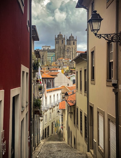 Porto Cathedral - Desde Rua da Vitória, Portugal