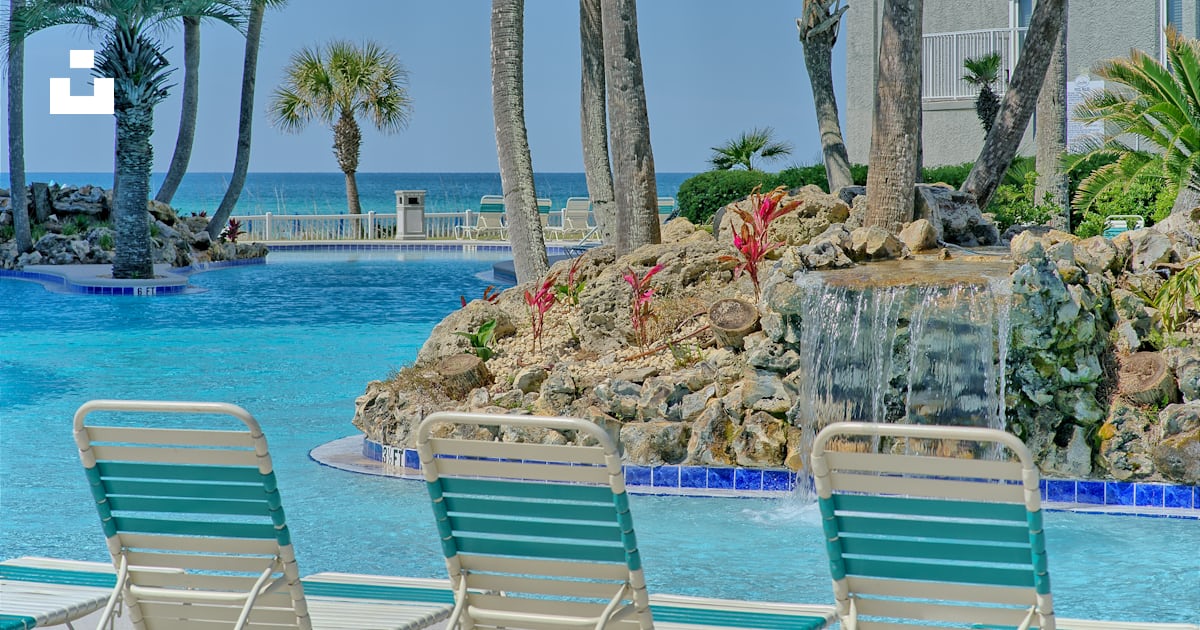 Chairs on a beach photo – Free Panama city beach Image on Unsplash