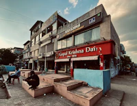 Best Hidden Speakeasies in Gandhinagar You Need a Tip to Find