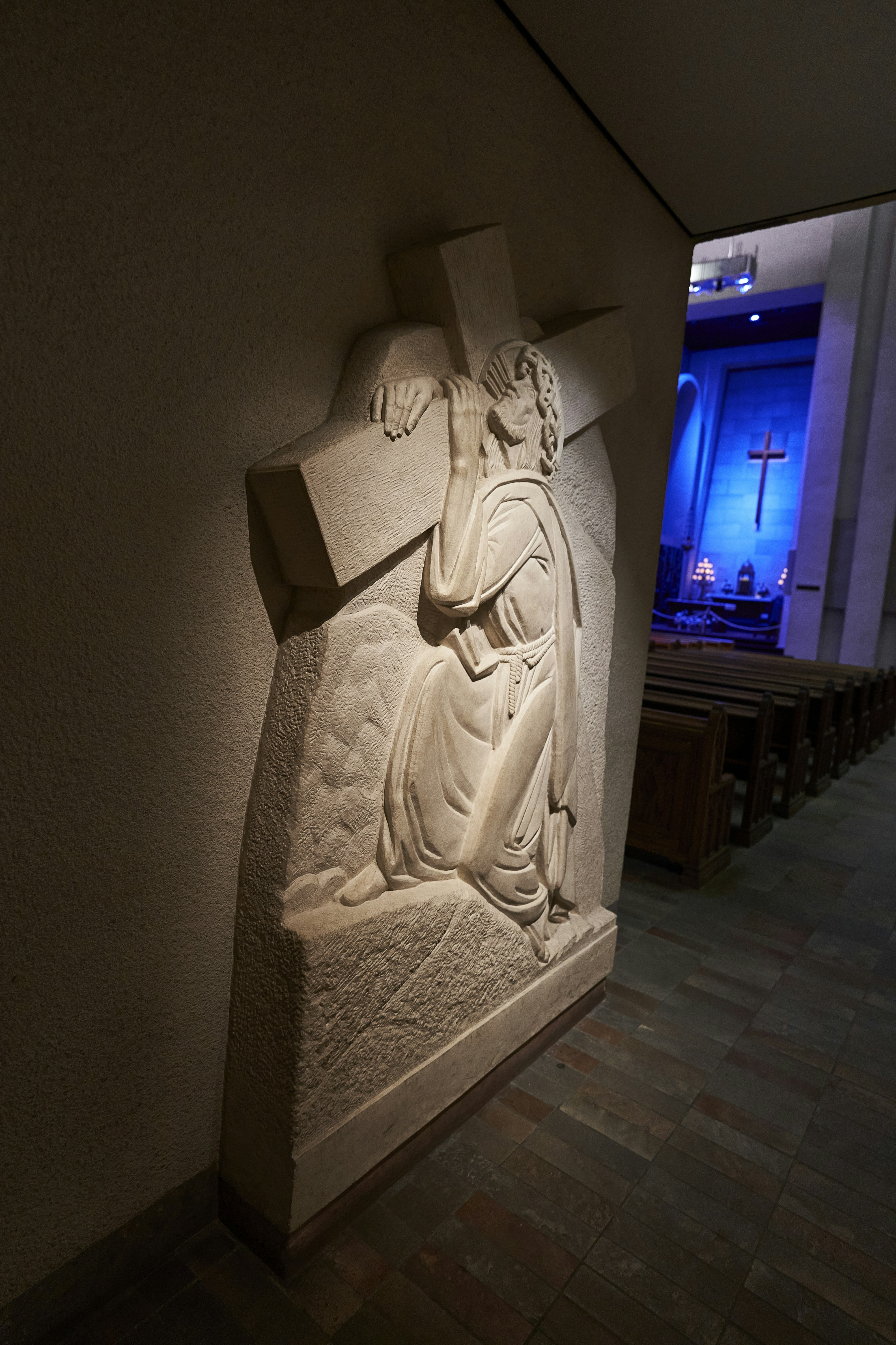 a statue of a person