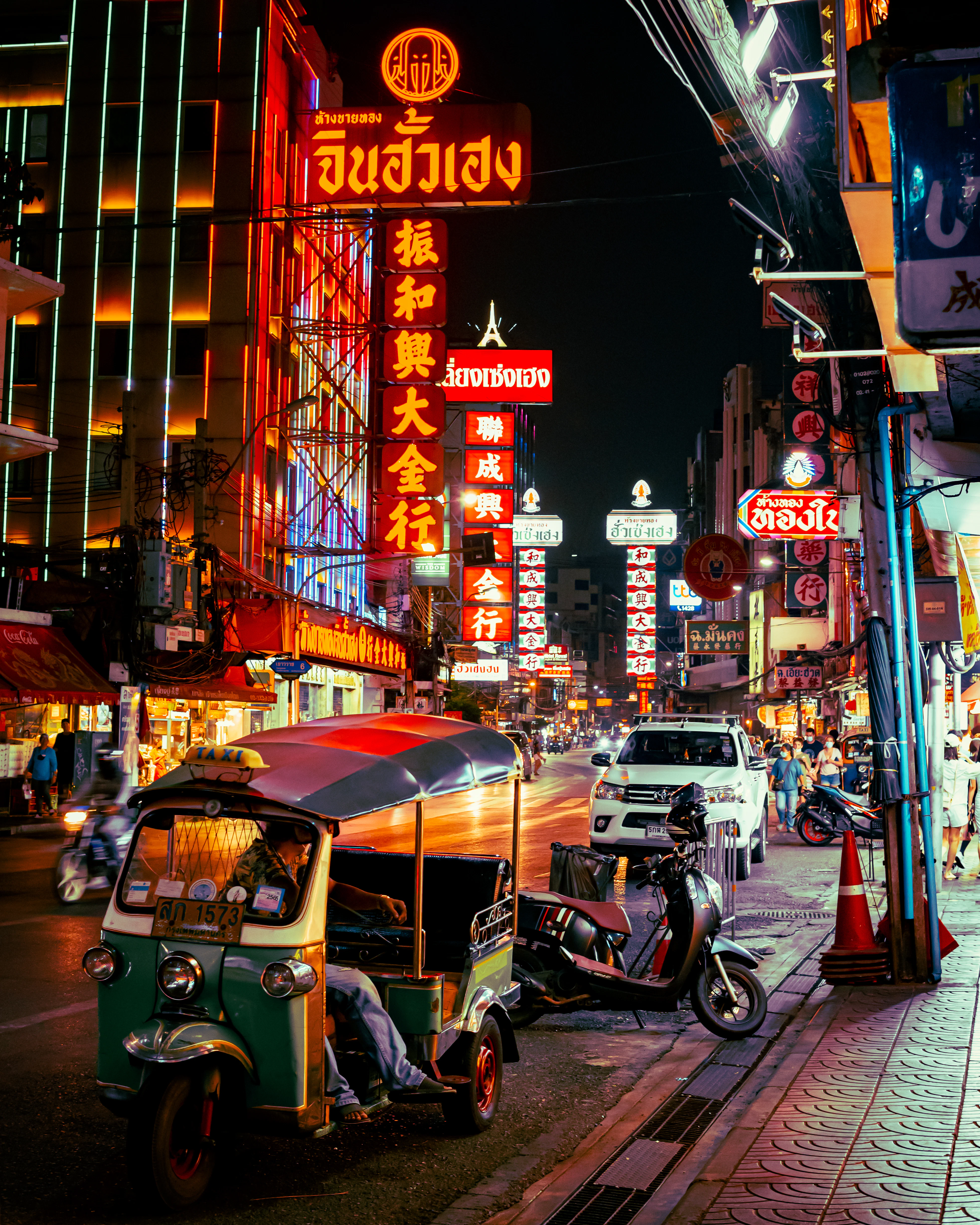 Neon signs in Bangkok Chinatown at night