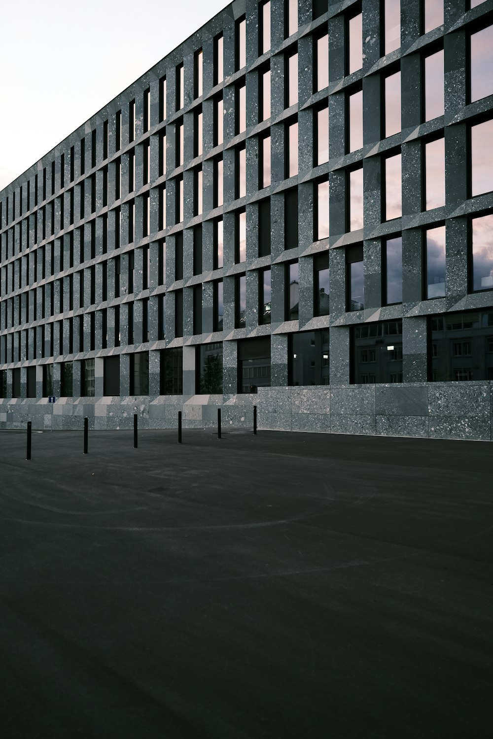 a large building with many windows