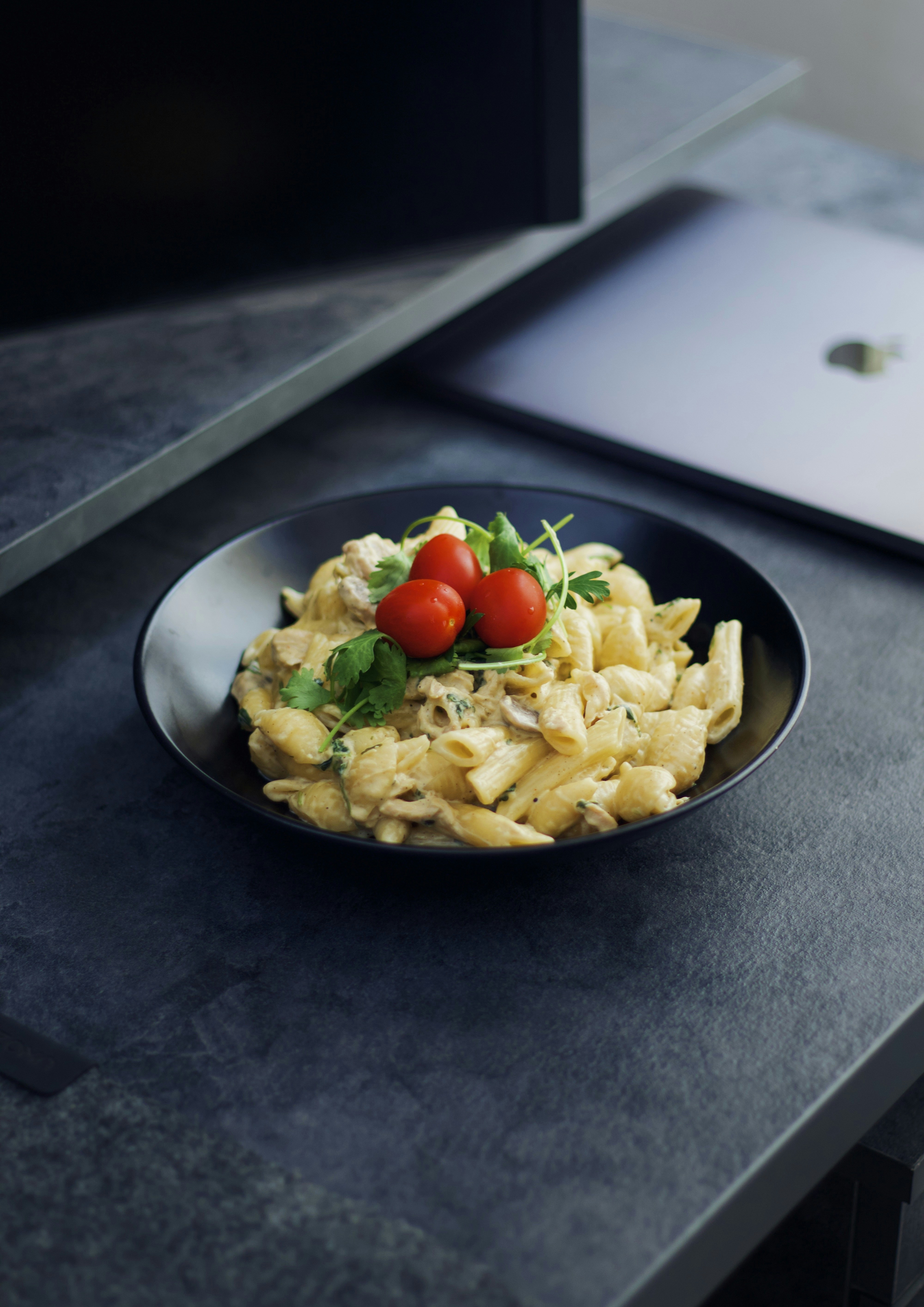 ein Teller mit Essen