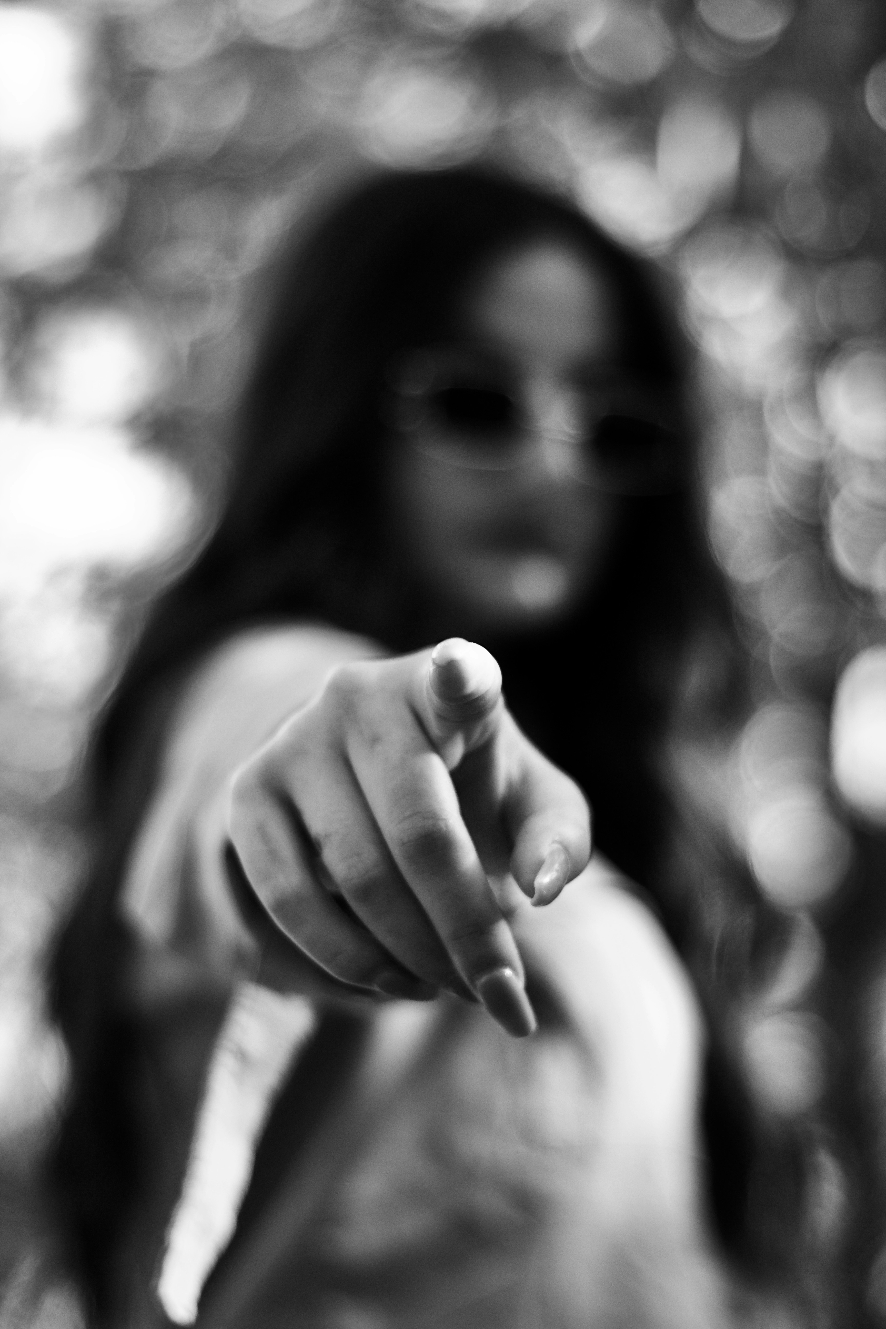 a person holding the hand up