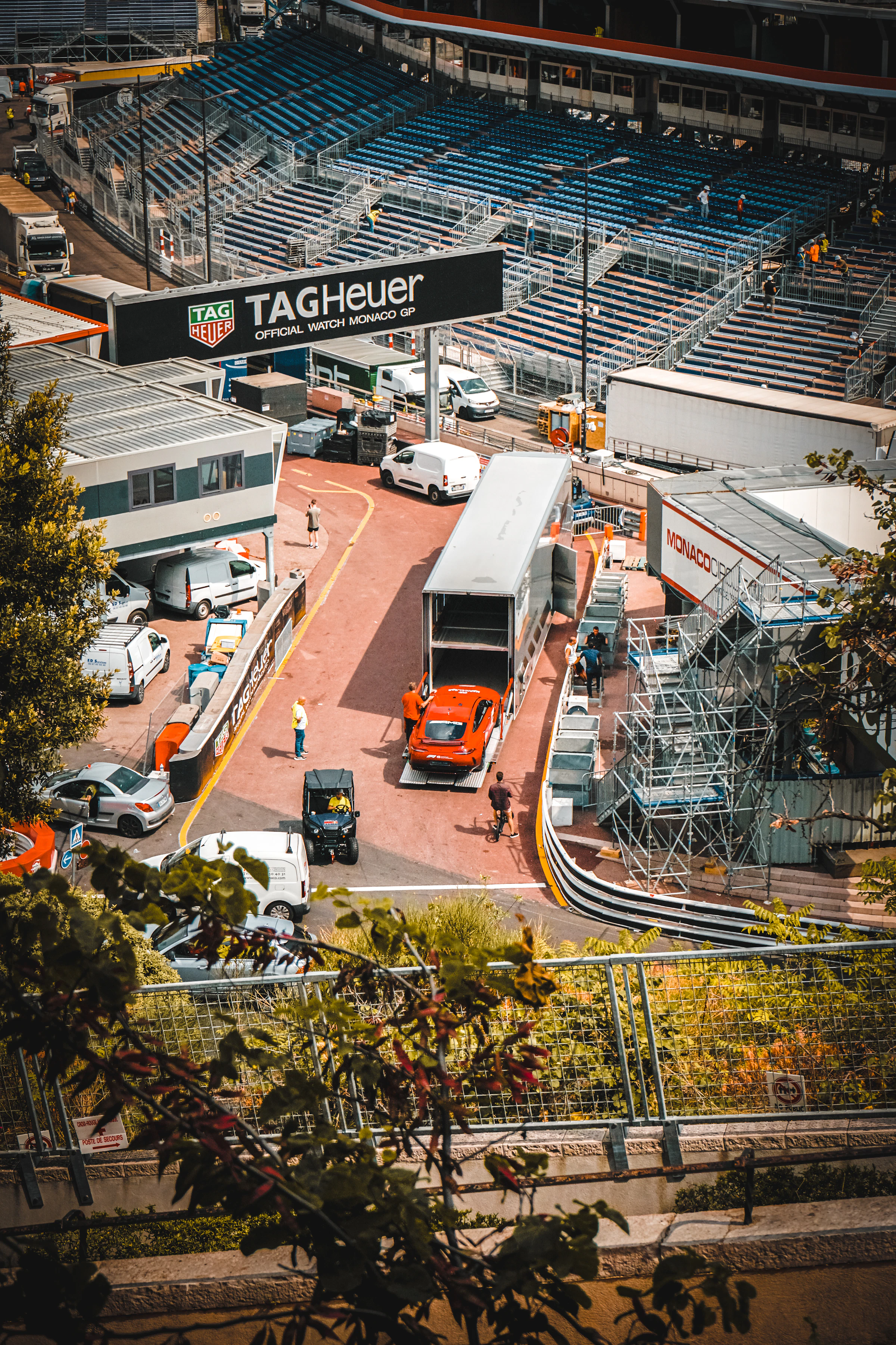 Grand Prix de Monaco — F1 dans les rues de Monte-Carlo avec vue sur la ville