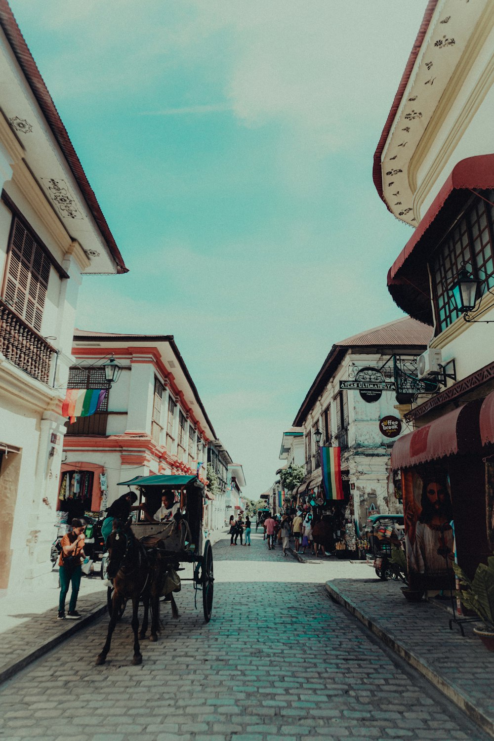 a horse carriage on a street