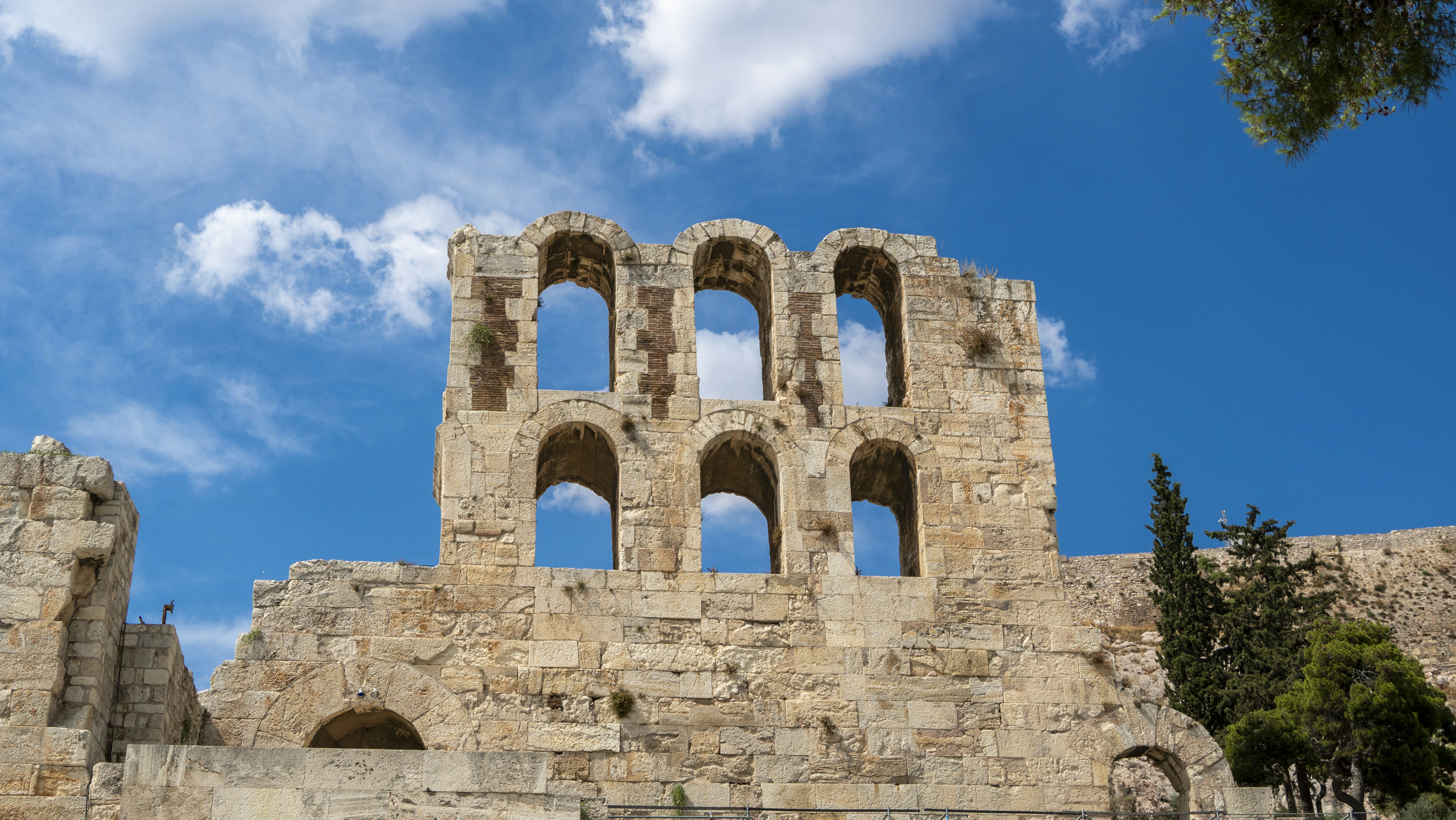 photo-1656351412743-df06e52db6d2?ixid=M3wxMjA3fDB8MXxzZWFyY2h8MTk0fHxmcmVlJTIwY2hhdGdwdHxlbnwwfHx8fDE3MzcyMjQwMjN8MA%5Cu0026ixlib=rb-4.0.3