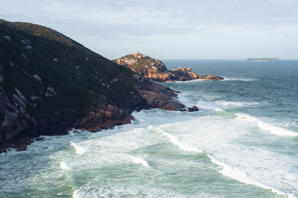 a rocky coast line