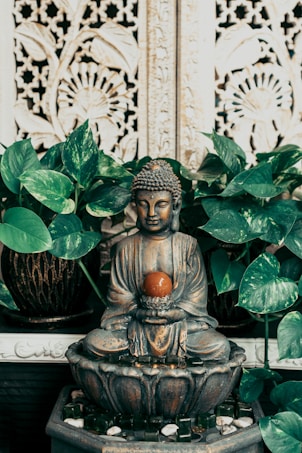 a statue of a buddha