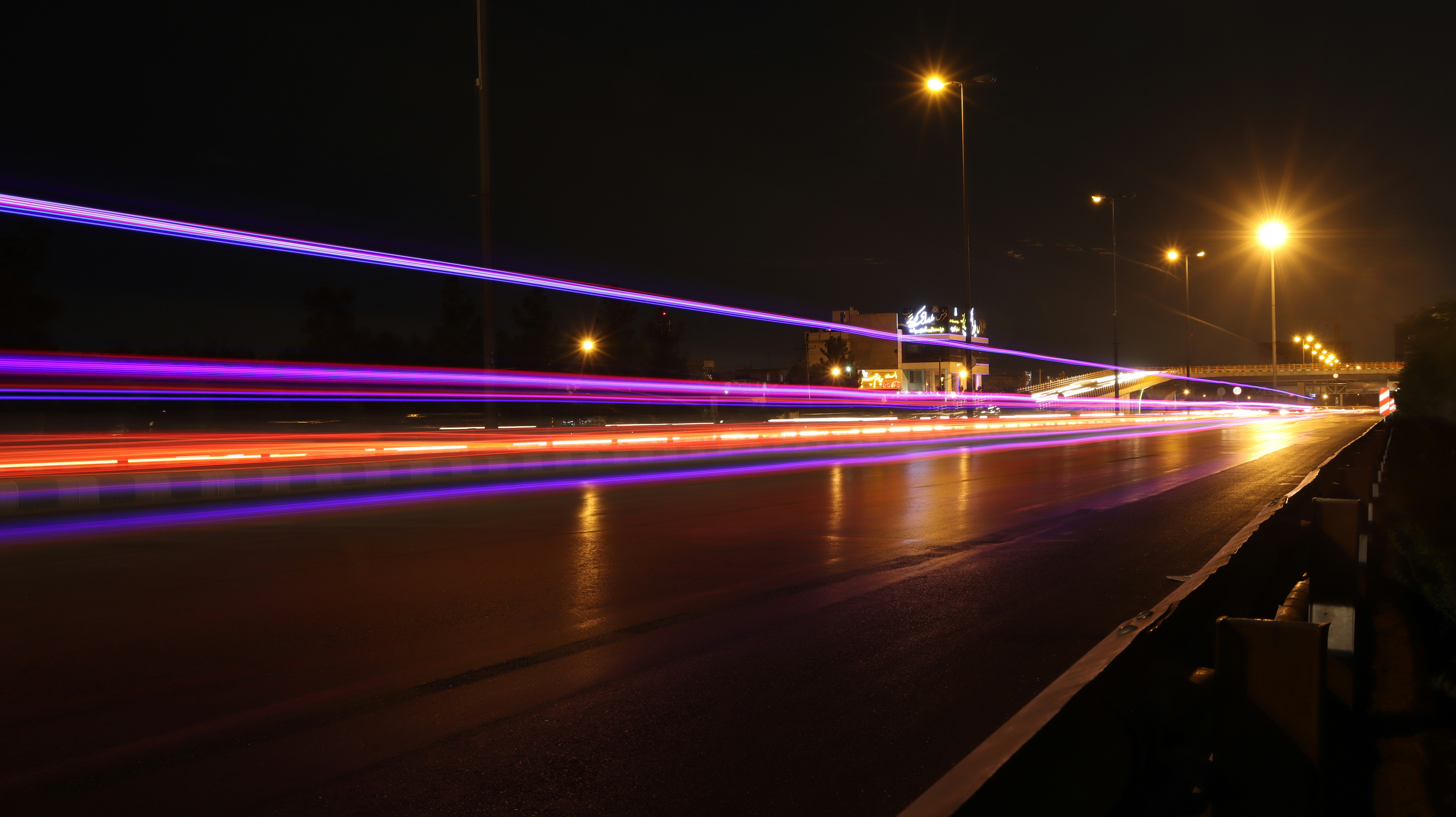 Photo by rezajomepour